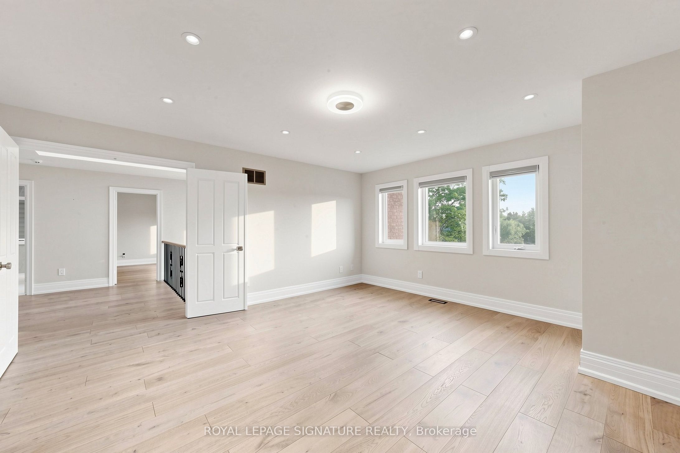 374 Vaughan Mills Road Property Photo 23