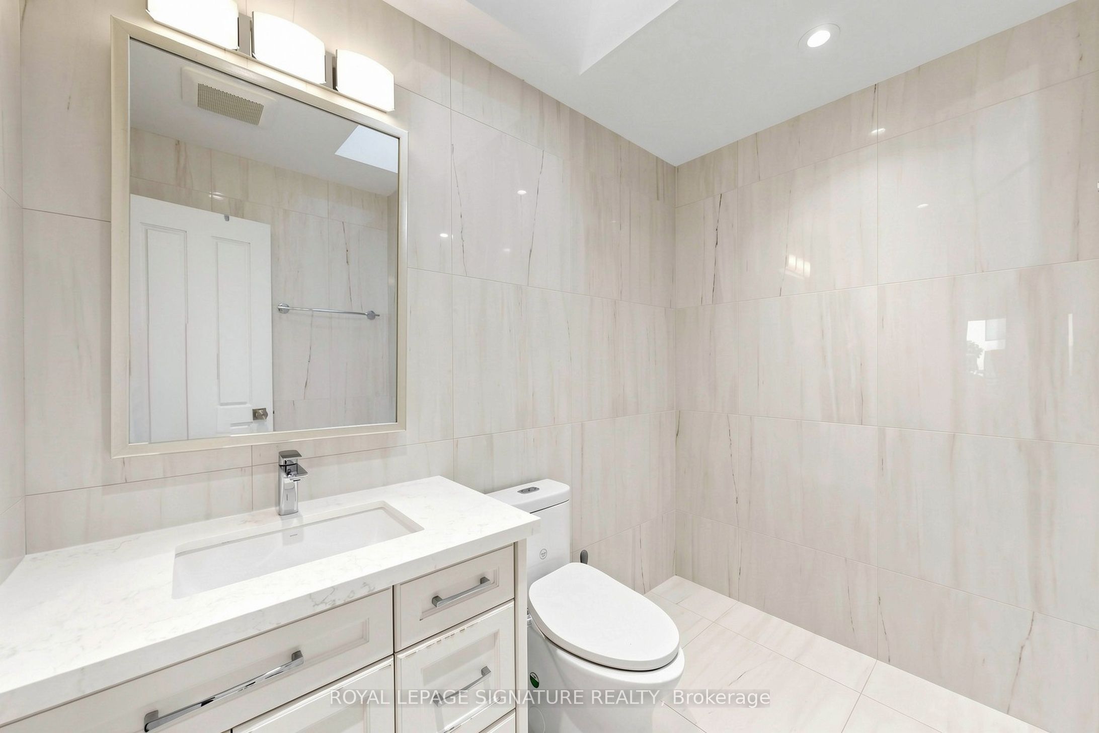 374 Vaughan Mills Road Property Photo 28