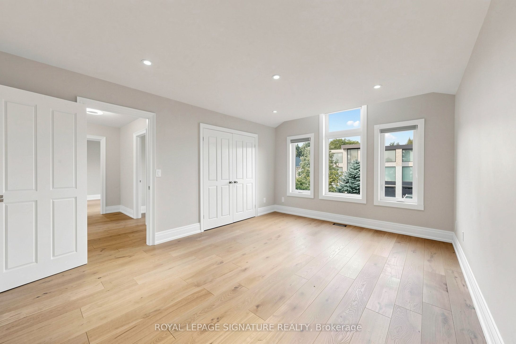 374 Vaughan Mills Road Property Photo 31