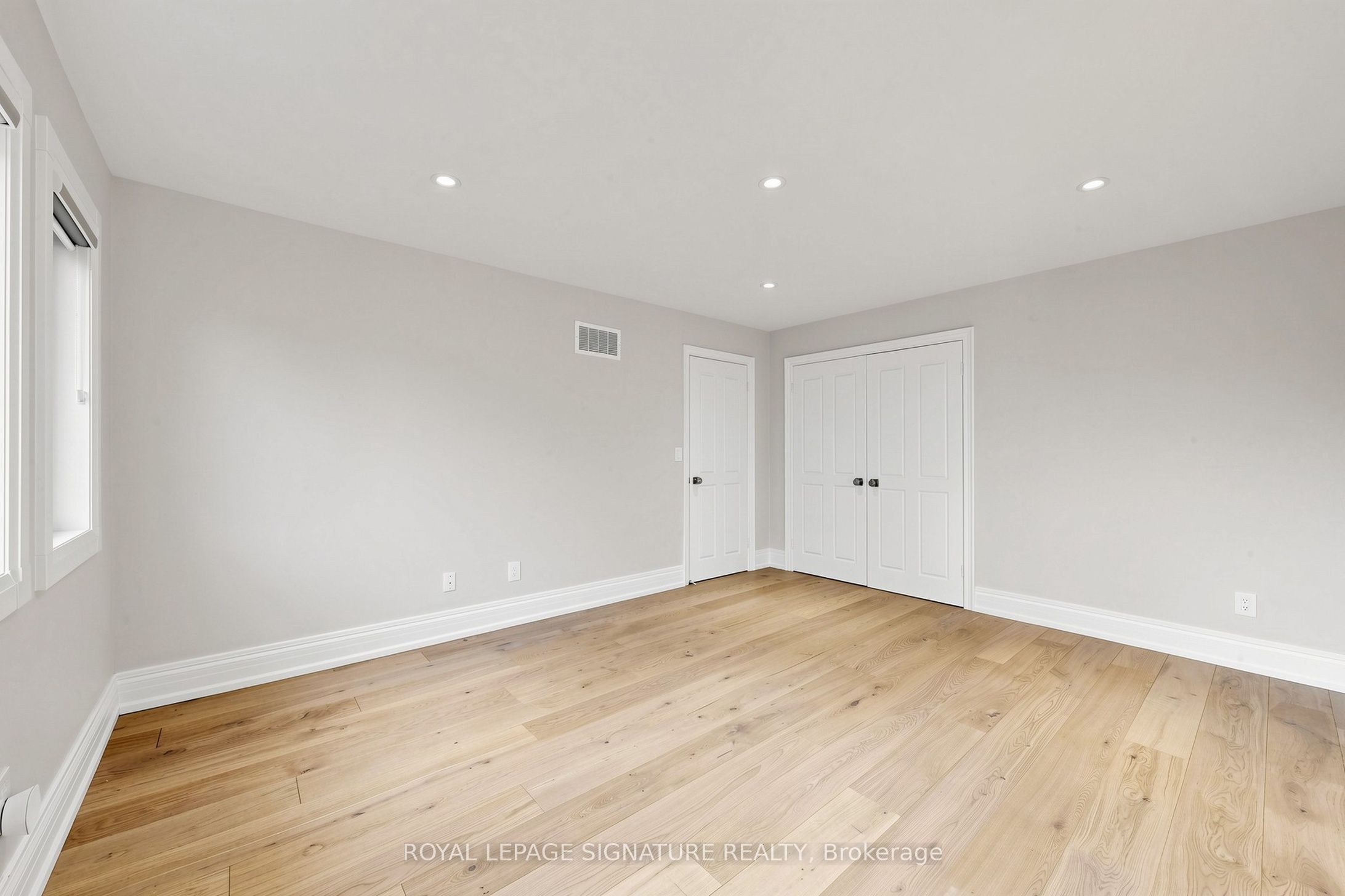 374 Vaughan Mills Road Property Photo 34