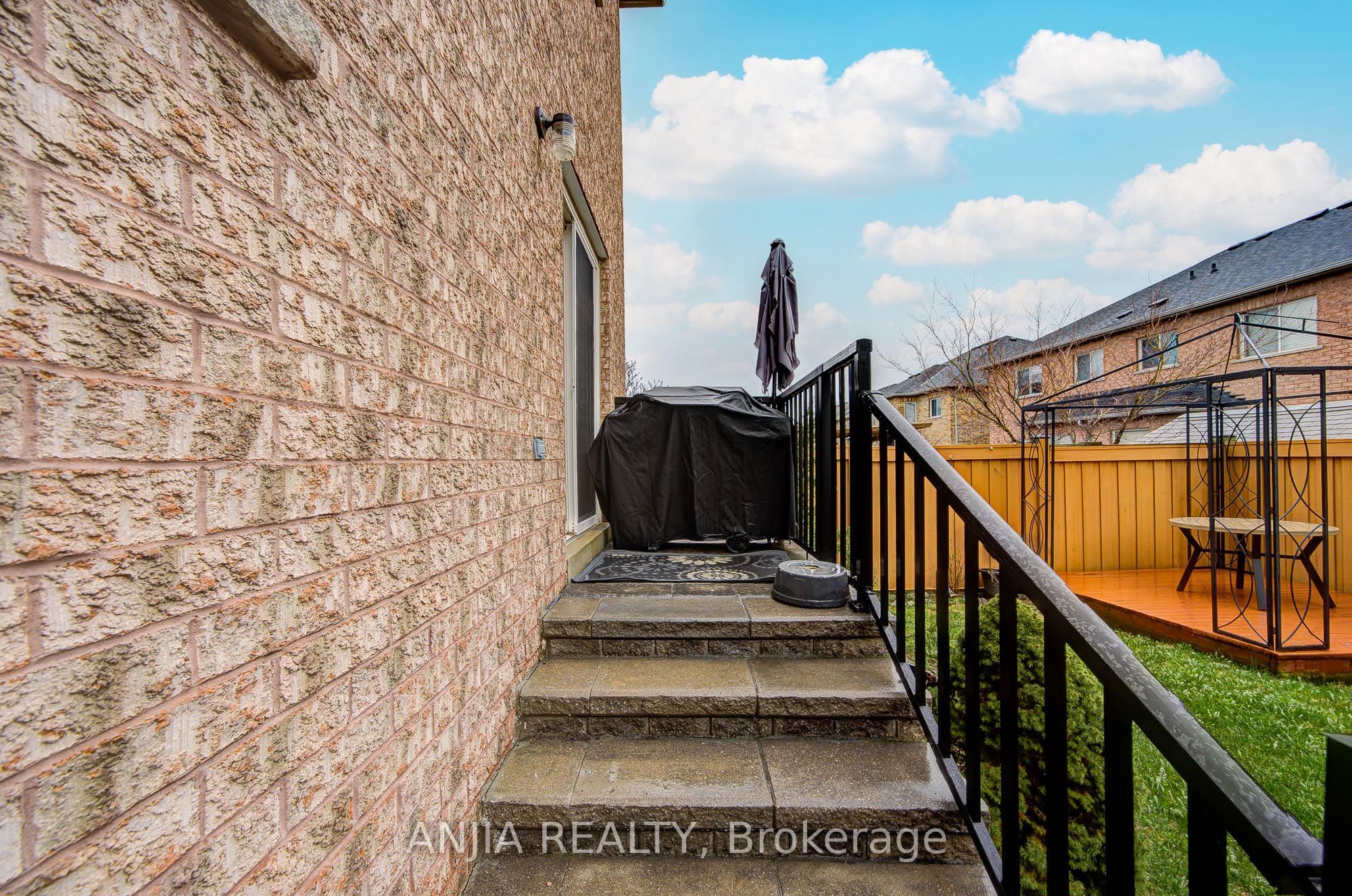 29 Butterwood Lane Property Photo 45