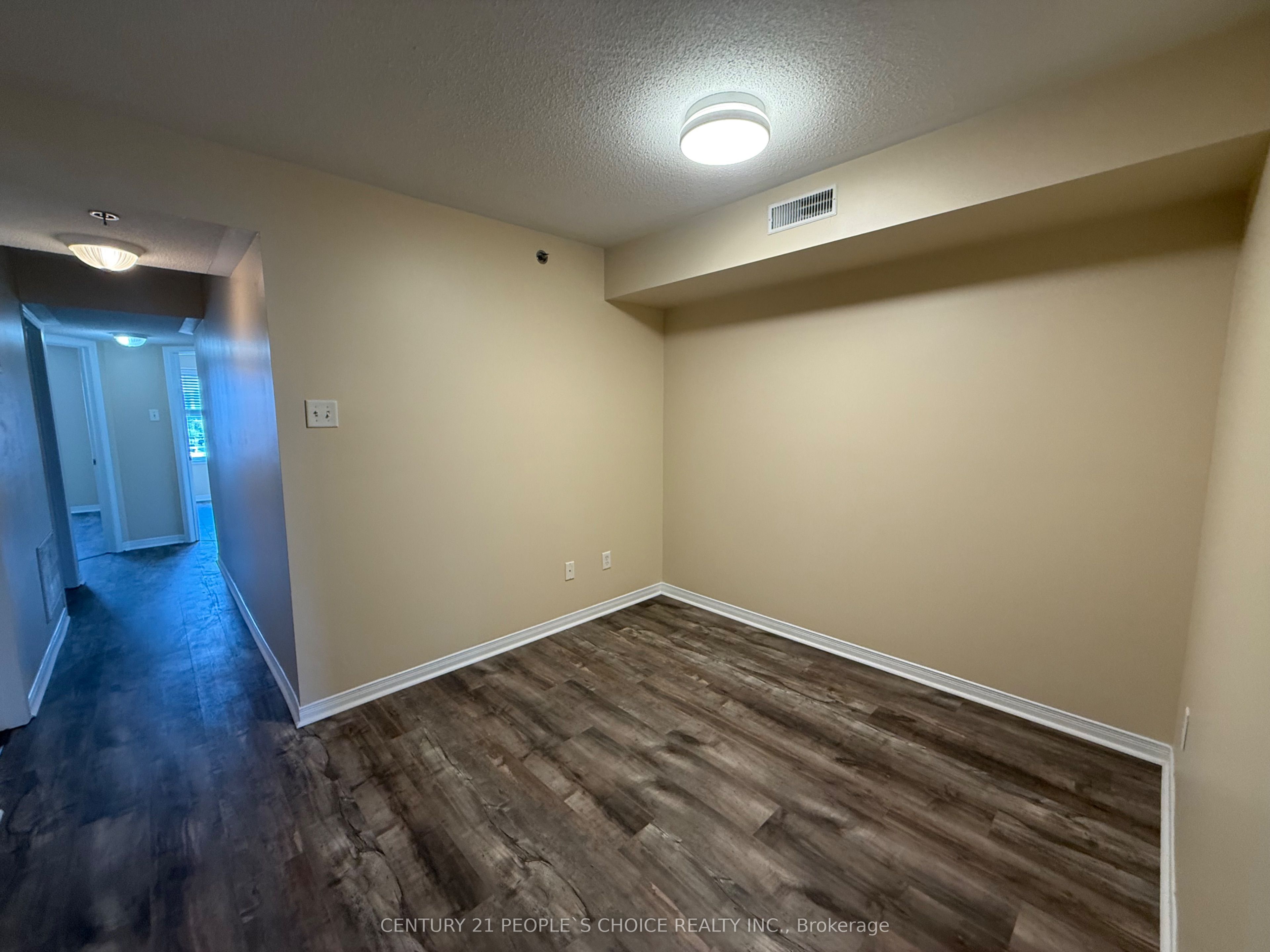 9699 Jane Street 2 Property Photo 11