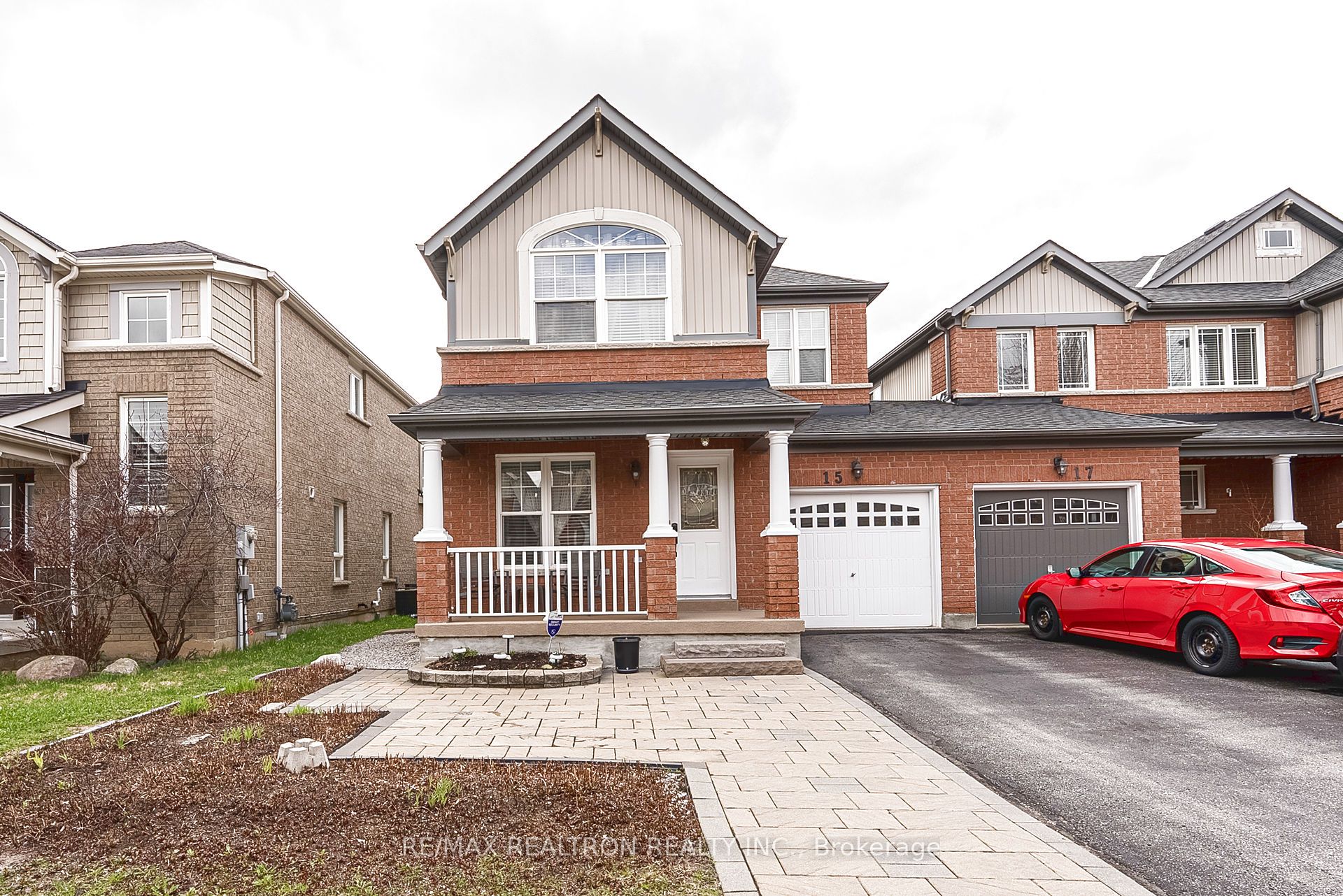 15 Brumstead Drive N Property Photo 1