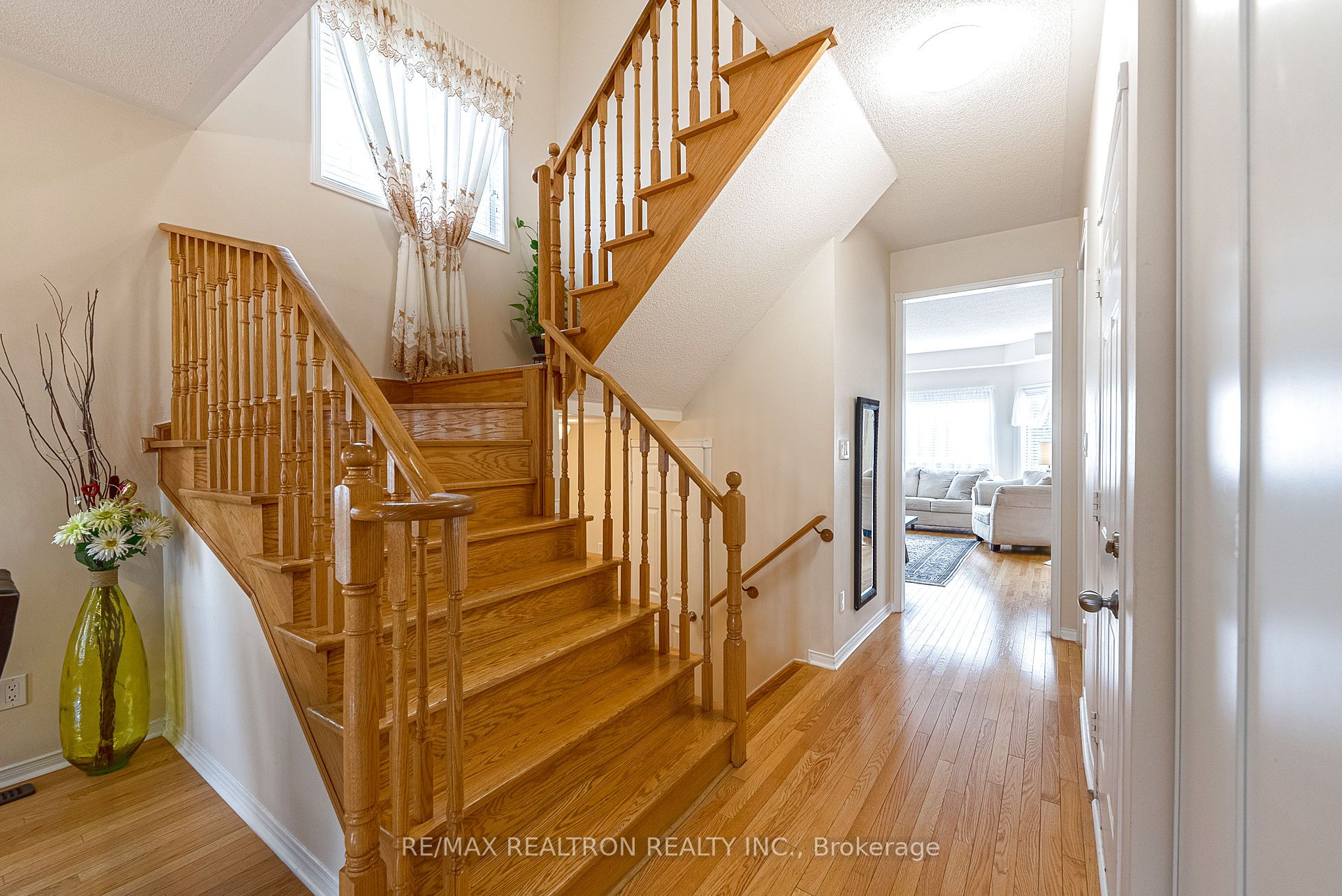 15 Brumstead Drive N Property Photo 6