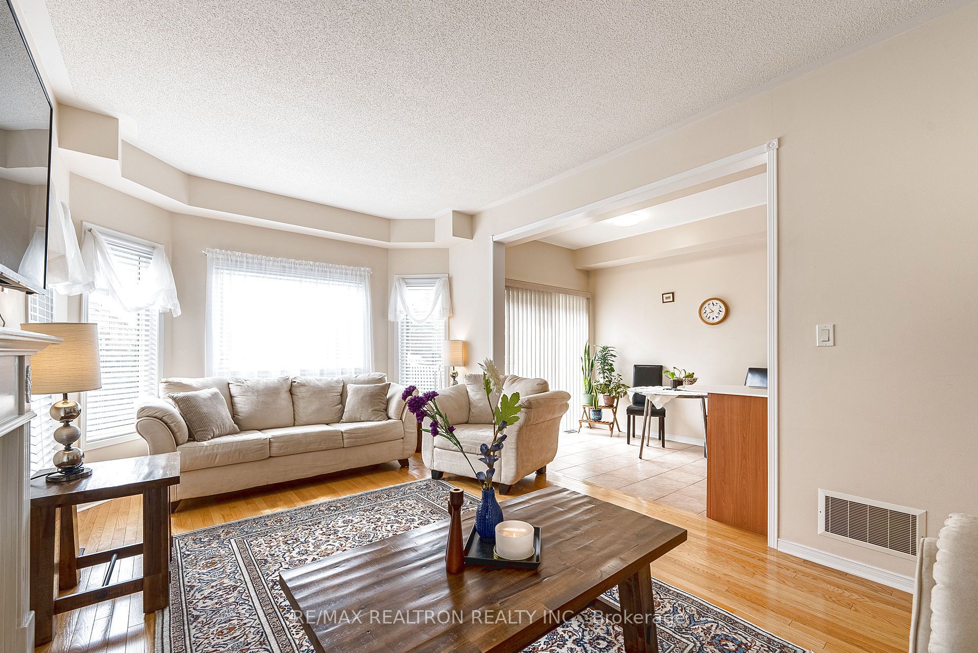 15 Brumstead Drive N Property Photo 9