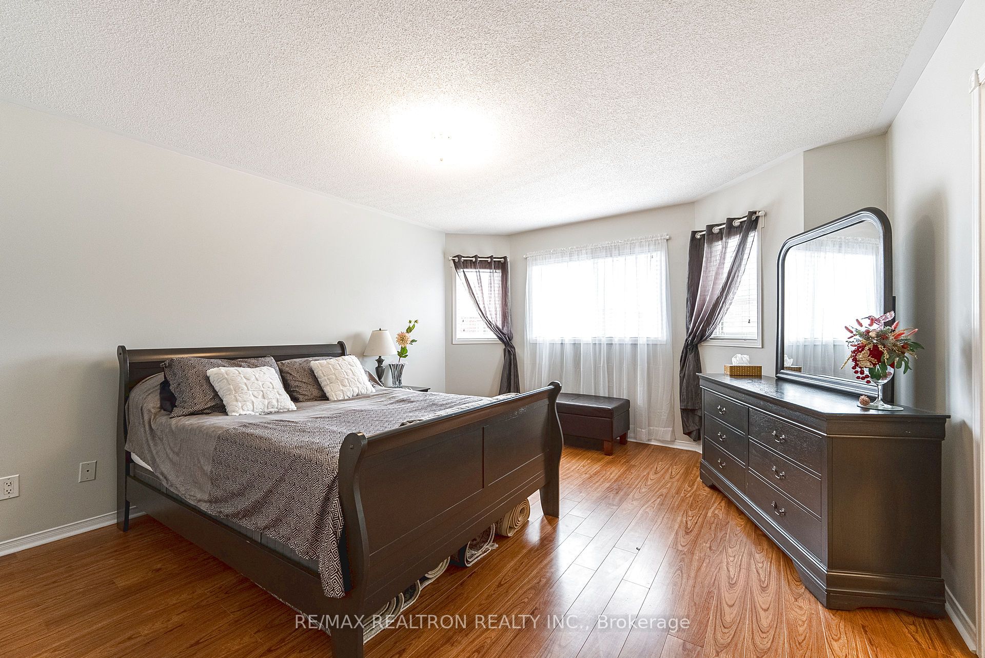 15 Brumstead Drive N Property Photo 14