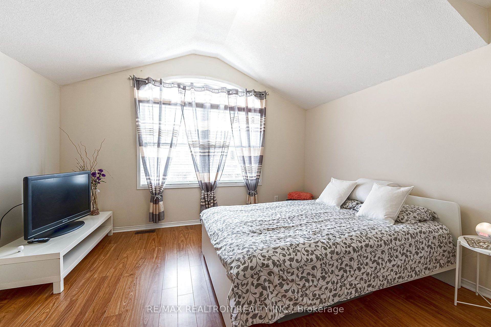 15 Brumstead Drive N Property Photo 16