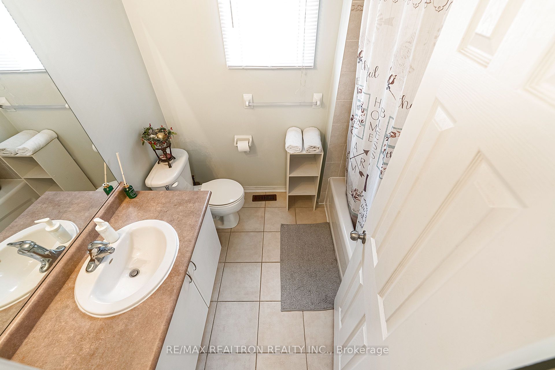 15 Brumstead Drive N Property Photo 18