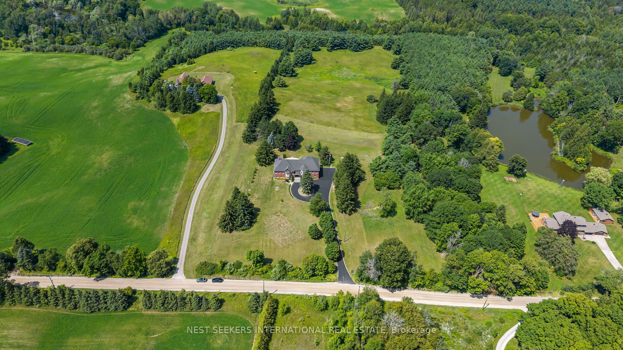 8490 19th Side Road Property Photo 47