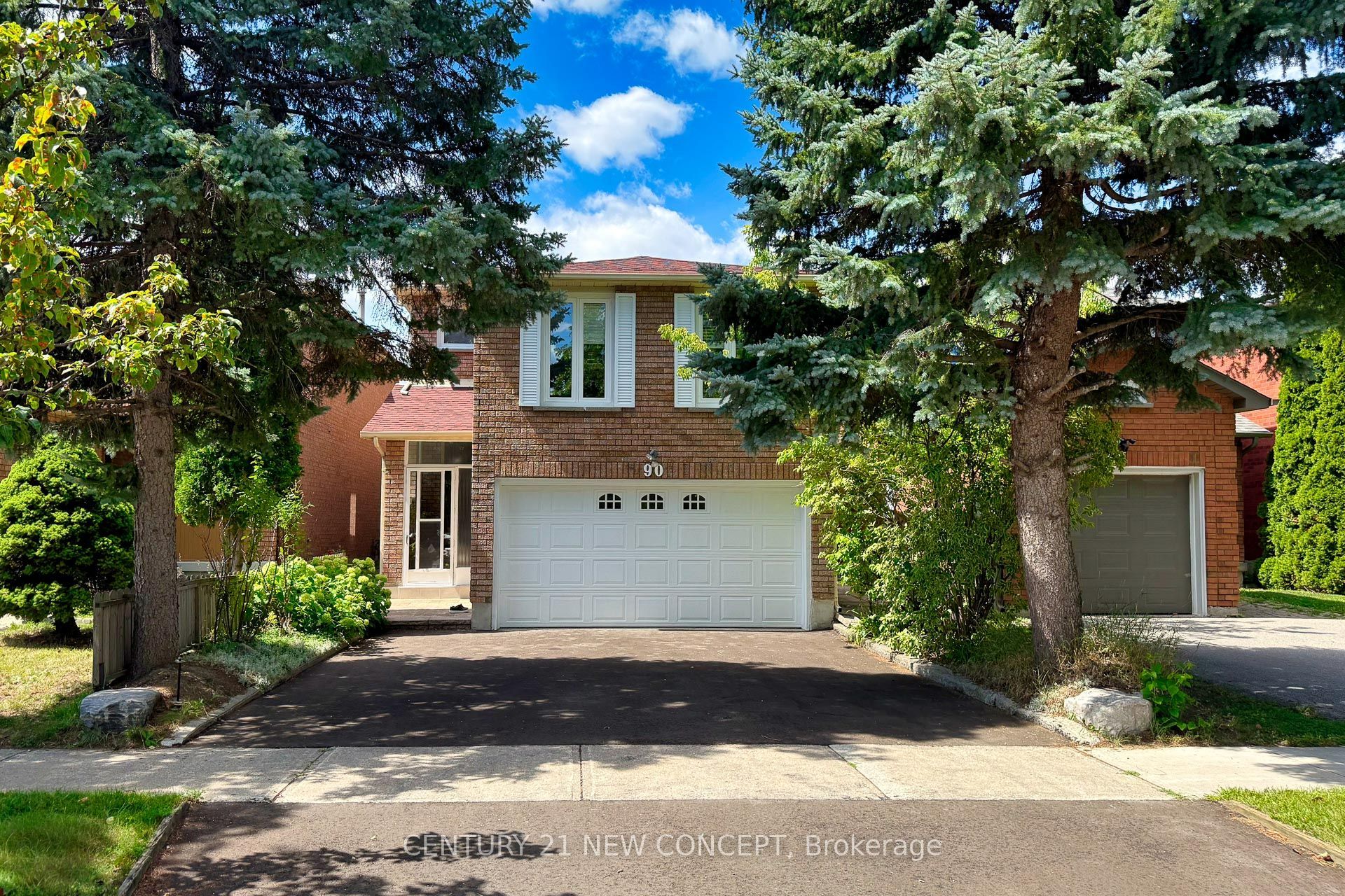 90 Wade Gate Property Photo 2