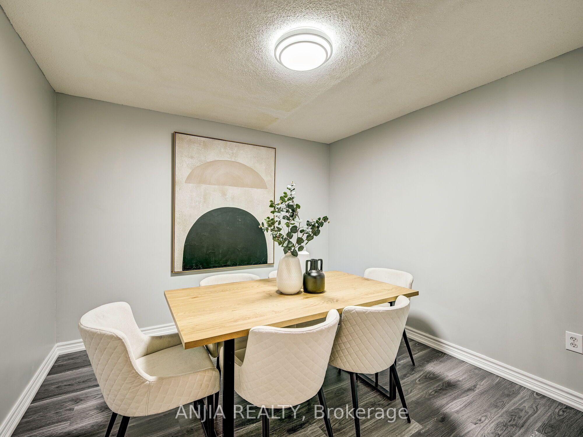 61 Sorrell Crescent Property Photo 4