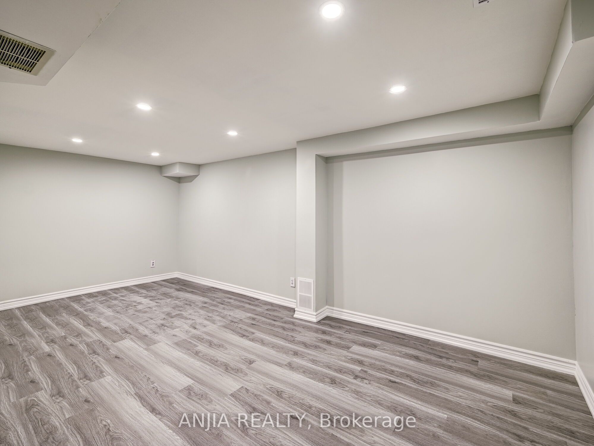 61 Sorrell Crescent Property Photo 19