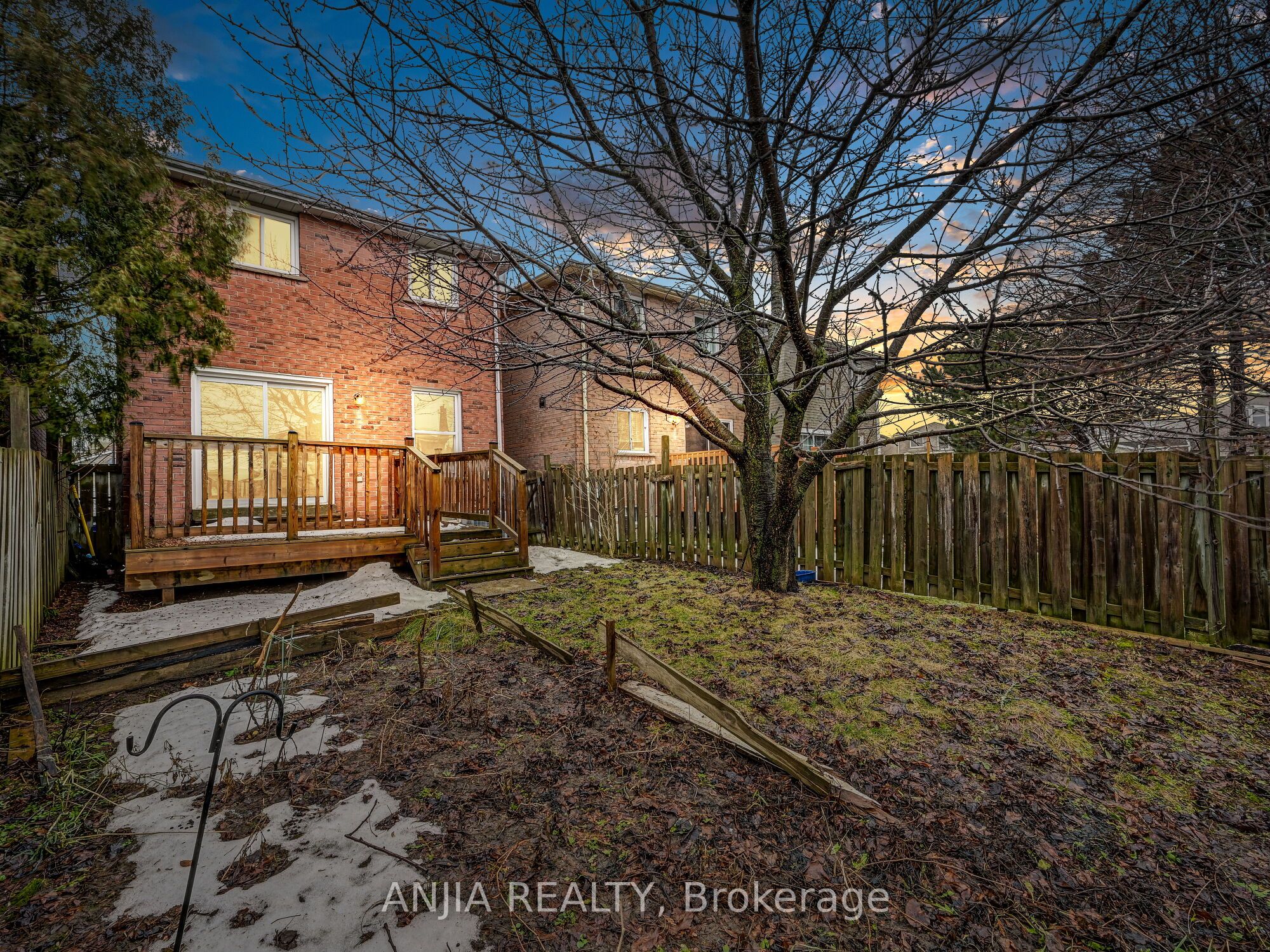 61 Sorrell Crescent Property Photo 22
