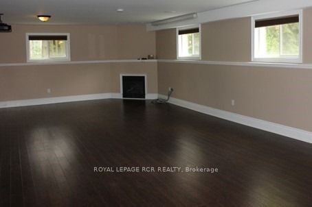 986 15th Side Road Property Photo 20