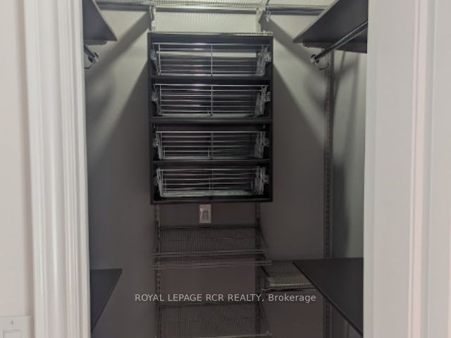 986 15th Side Road Property Photo 22