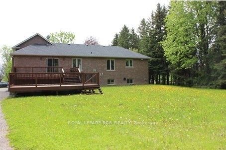 986 15th Side Road Property Photo 28