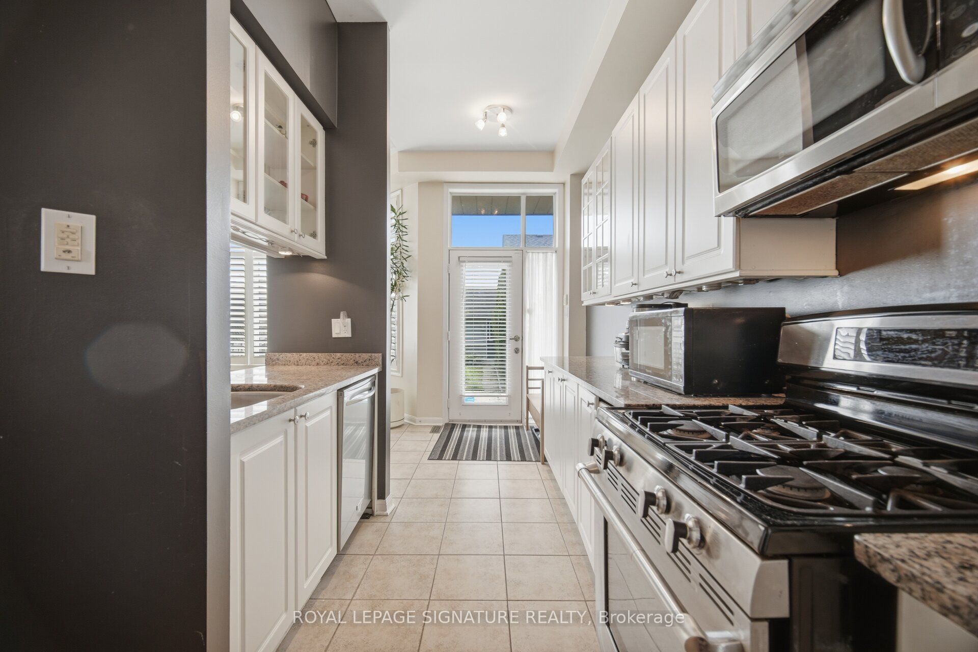 79 Cornell Park Avenue Property Photo 4