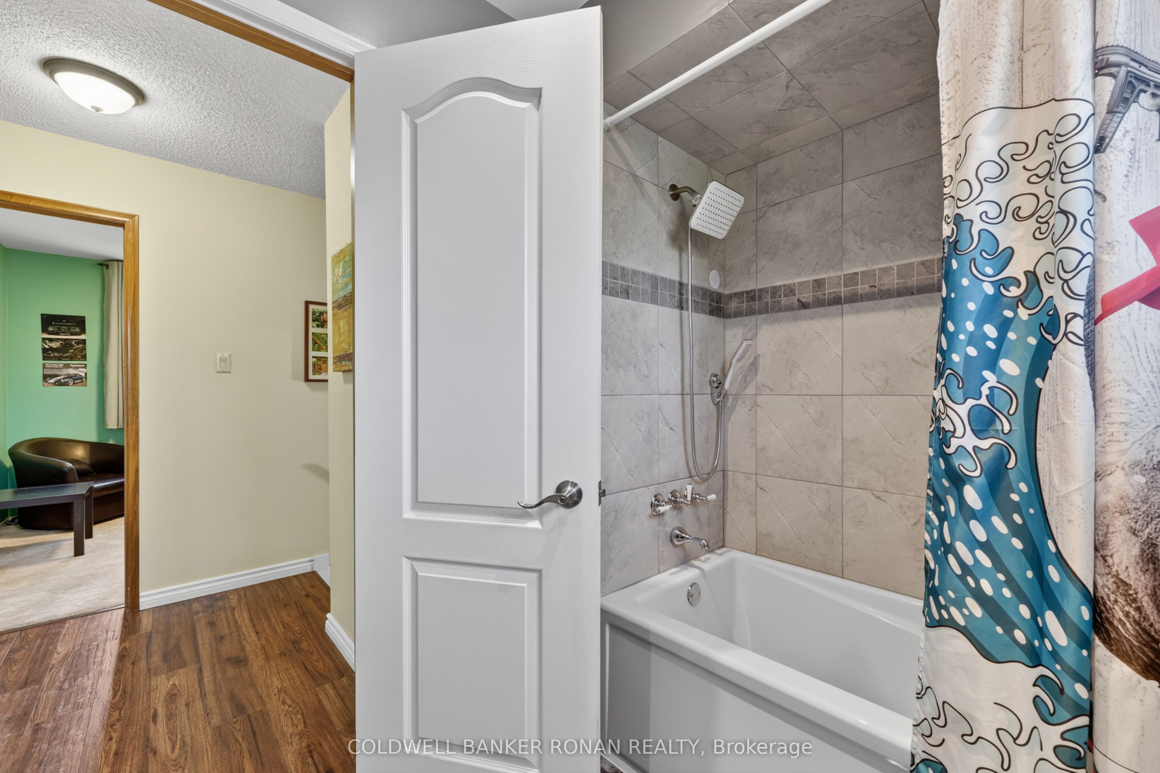 132 Queen Street Property Photo 18