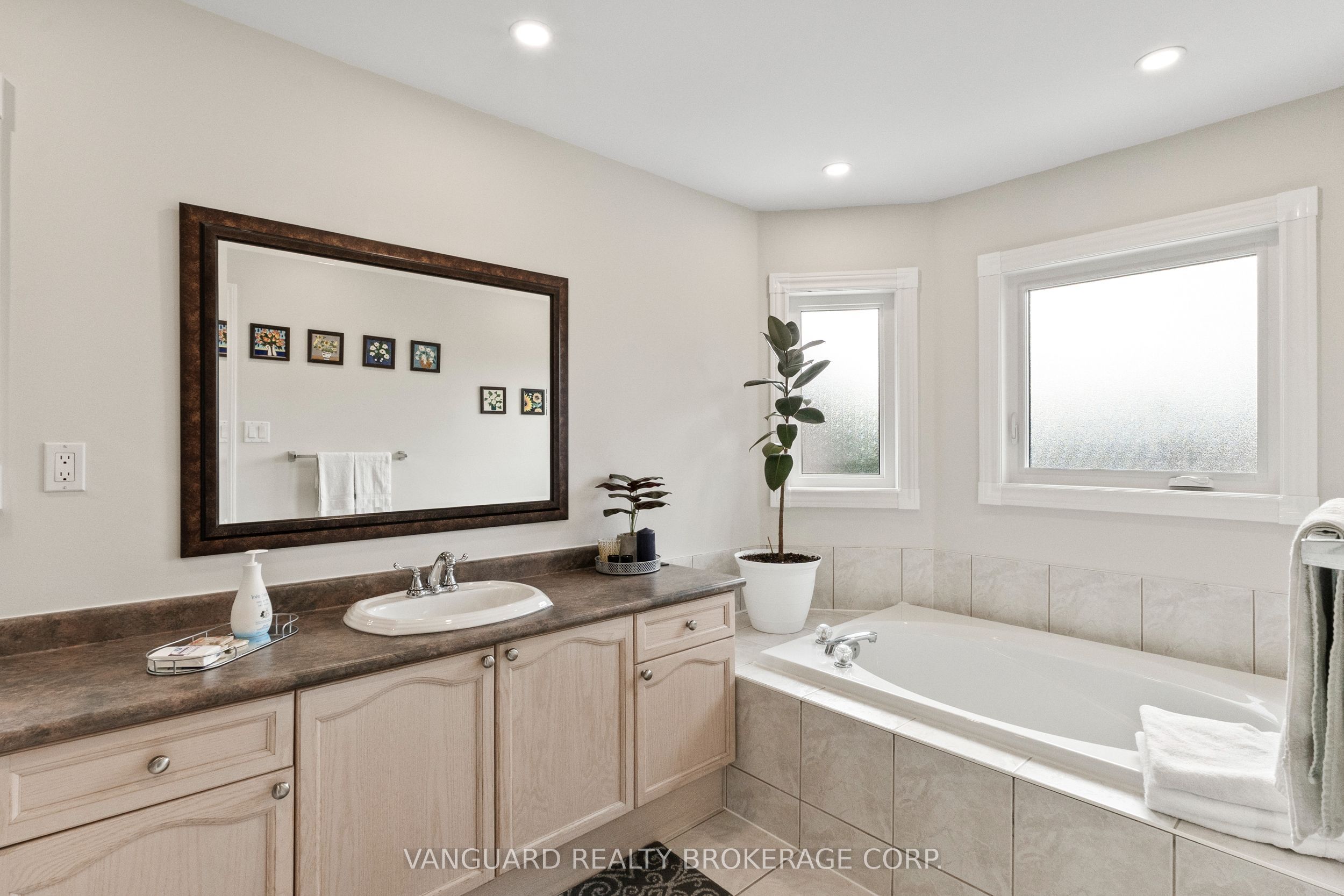 84 Sapphire Drive Property Photo 26