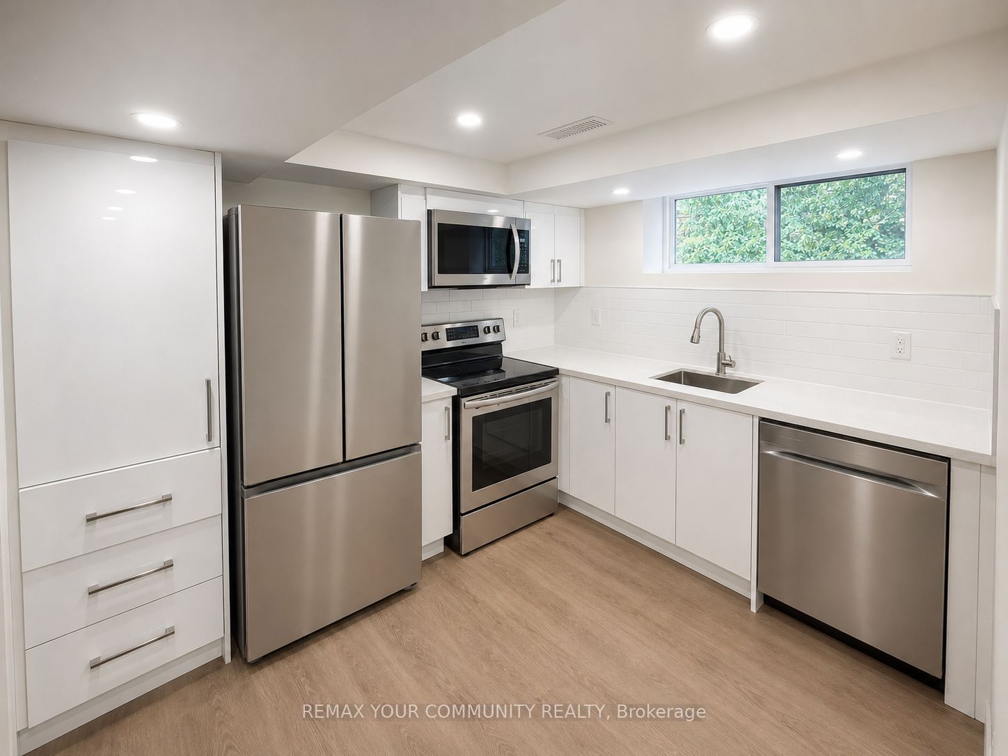 149 Altamira Road Main/lower Property Photo 5