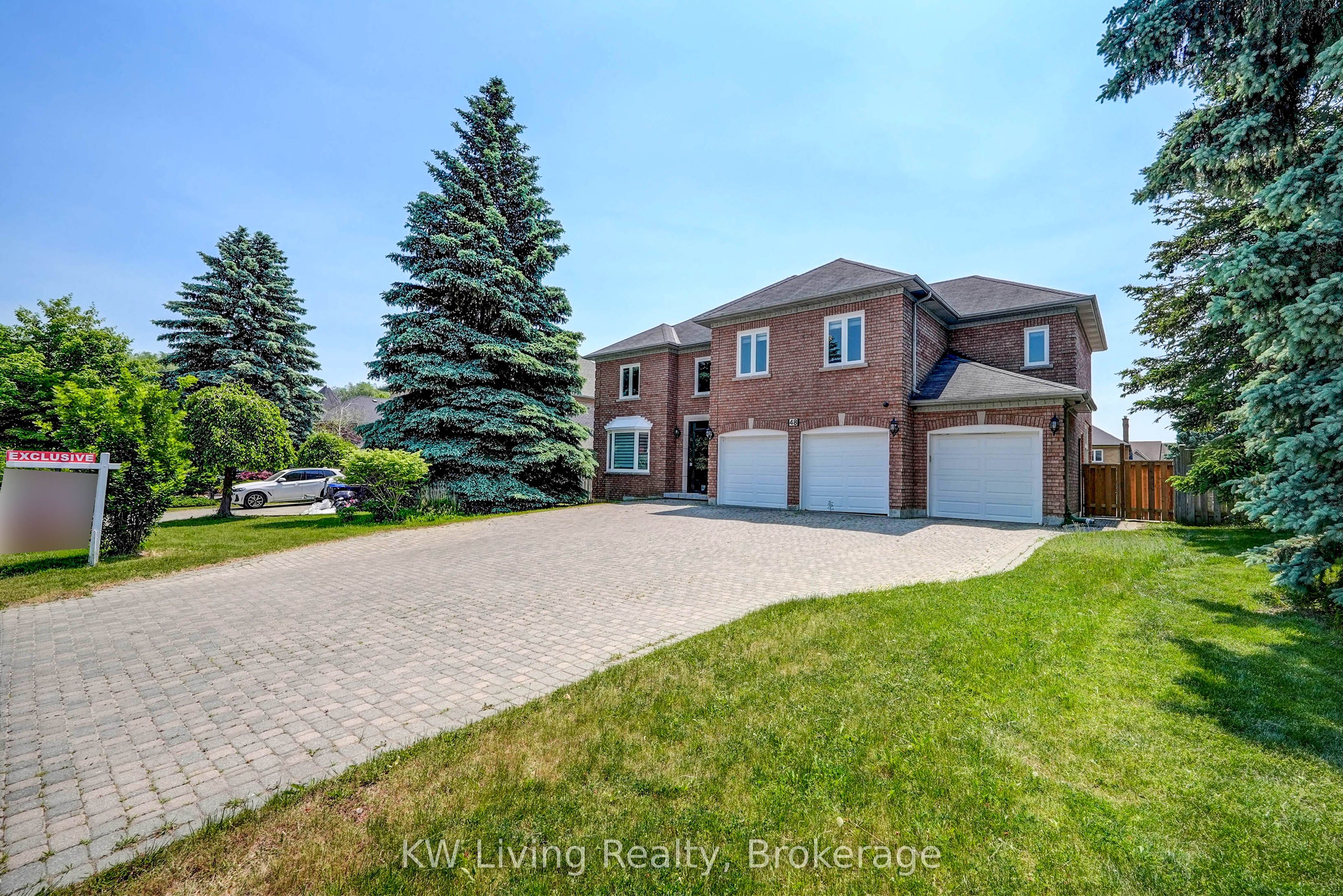 48 Brookshill Crescent Property Photo 2