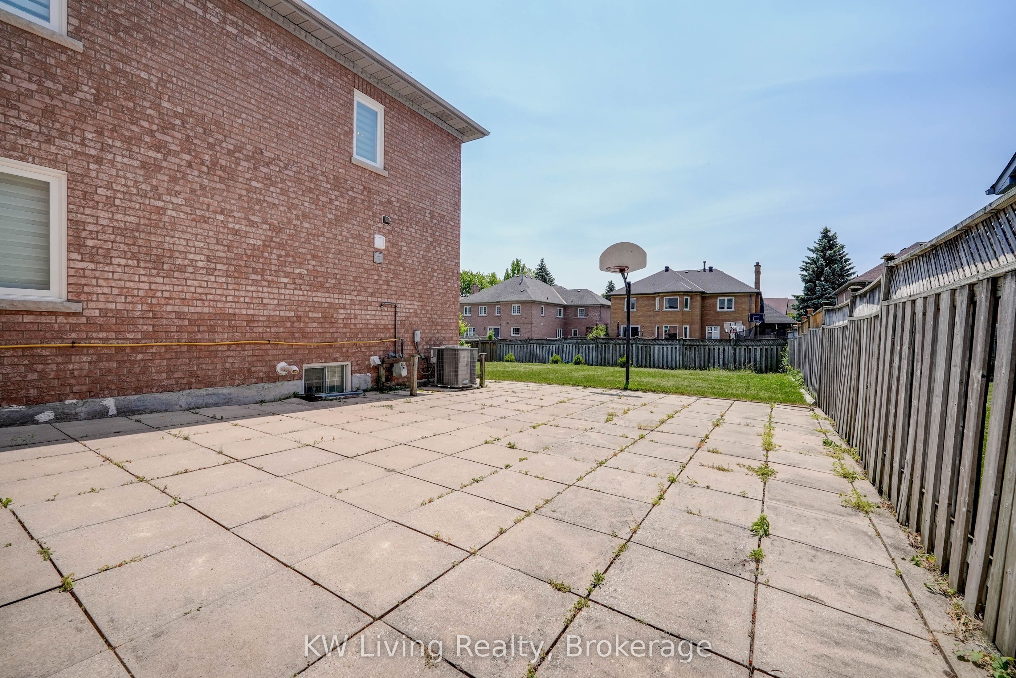 48 Brookshill Crescent Property Photo 38