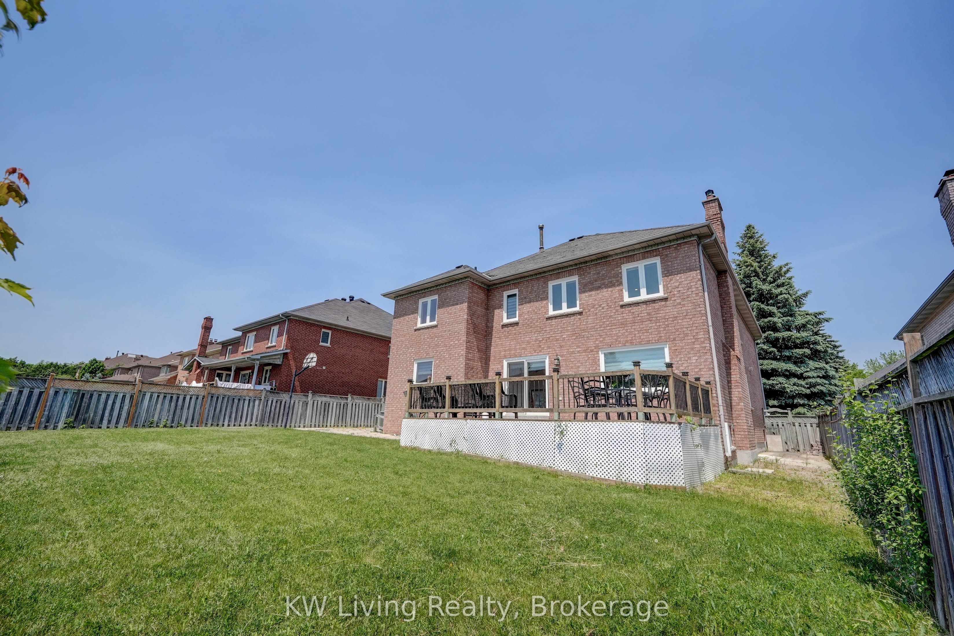 48 Brookshill Crescent Property Photo 40