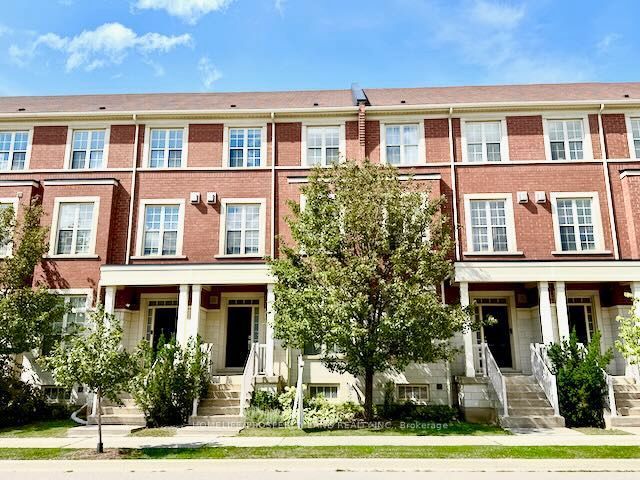 76 Donald Buttress Boulevard W Property Photo 1