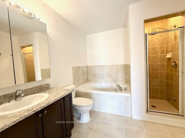 76 Donald Buttress Boulevard W Property Photo 7