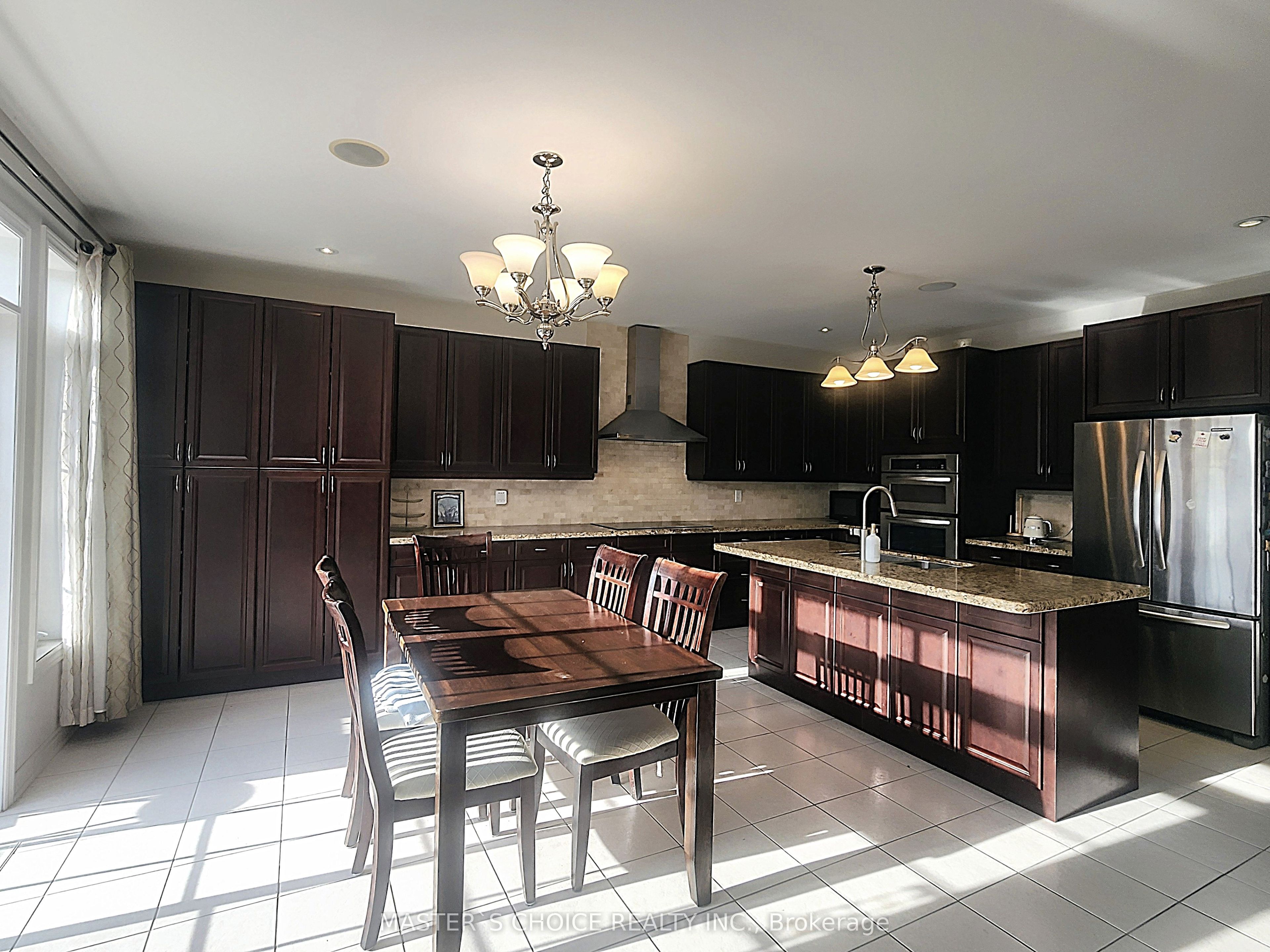 47 Sir Modesto Court Property Photo 6