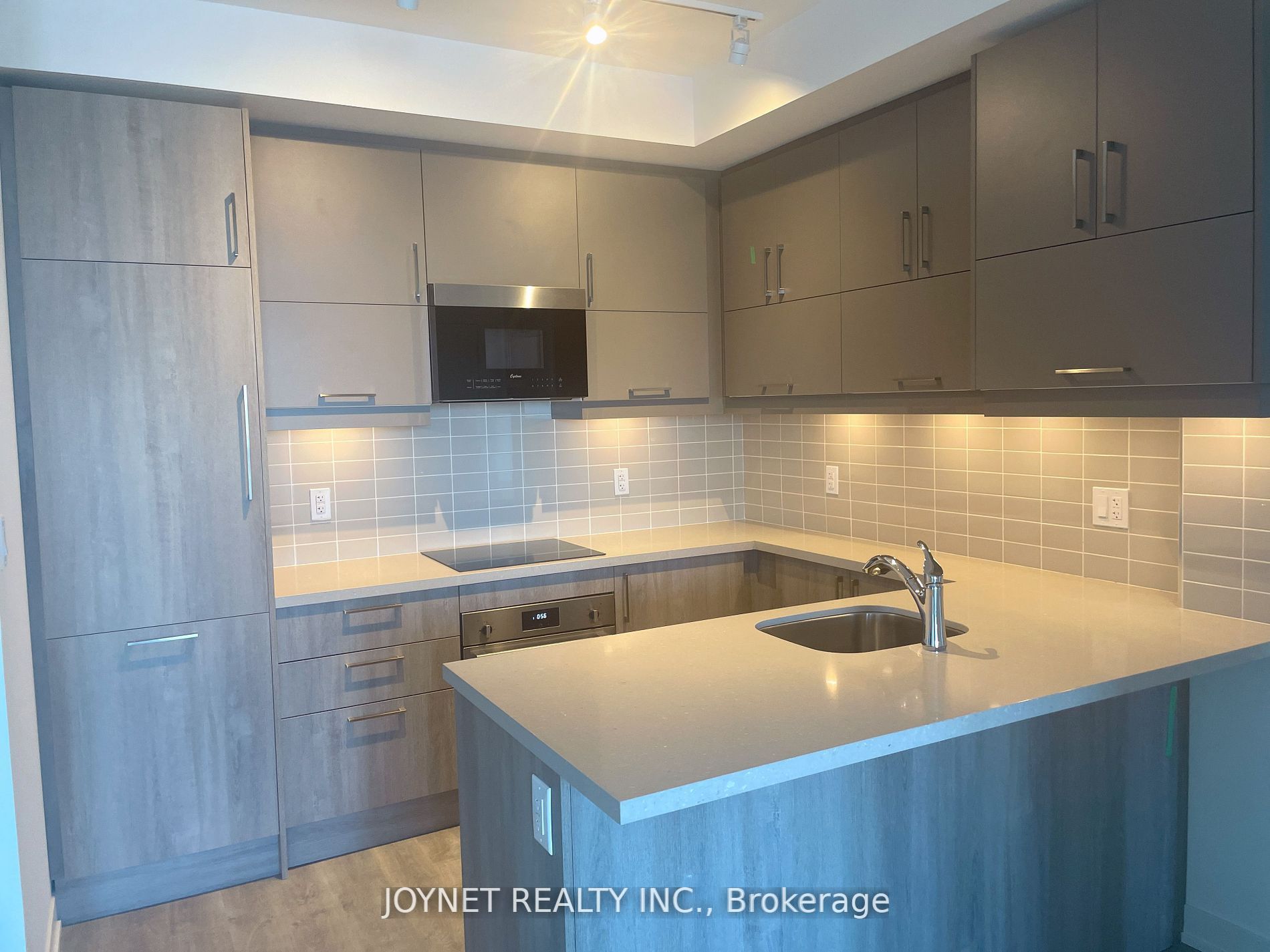 8119 Birchmount Road 1509 Property Photo 3