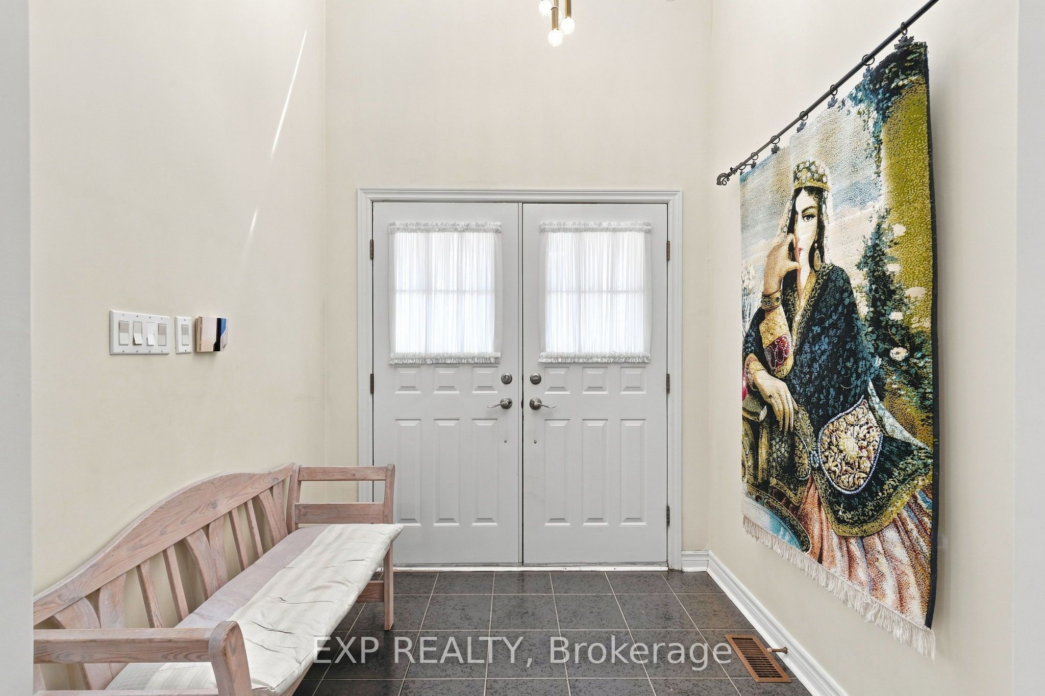 21 Cantex Court Property Photo 4