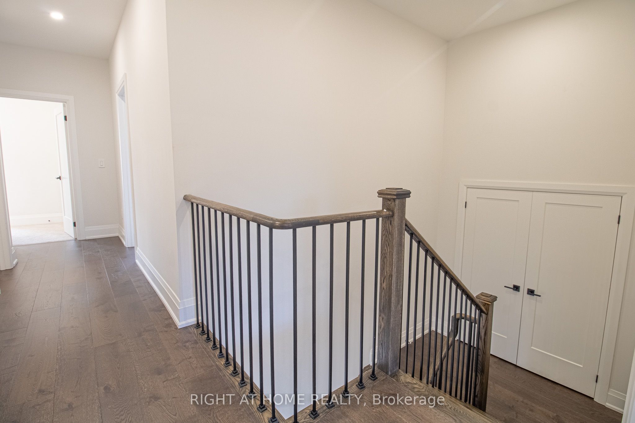 43 Longworth Avenue Property Photo 13