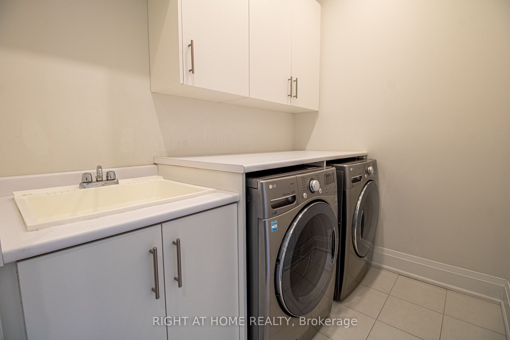 43 Longworth Avenue Property Photo 16