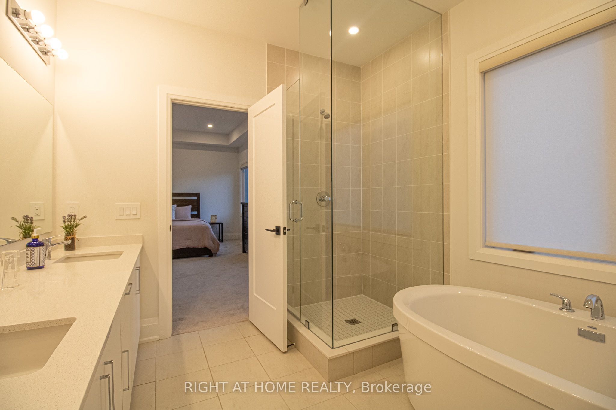 43 Longworth Avenue Property Photo 21