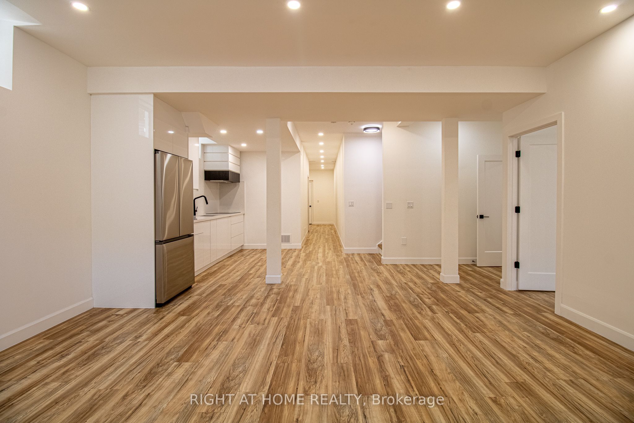 43 Longworth Avenue Property Photo 31