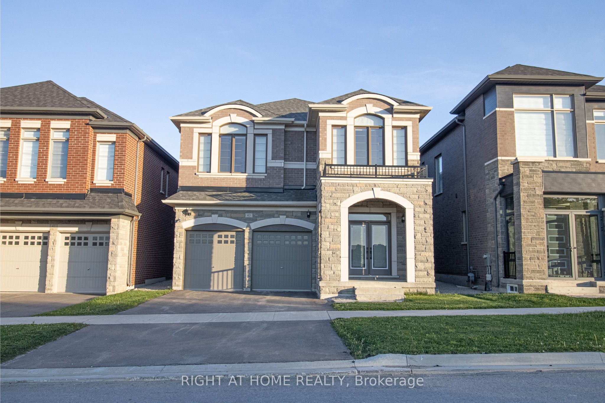 43 Longworth Avenue Property Photo 41