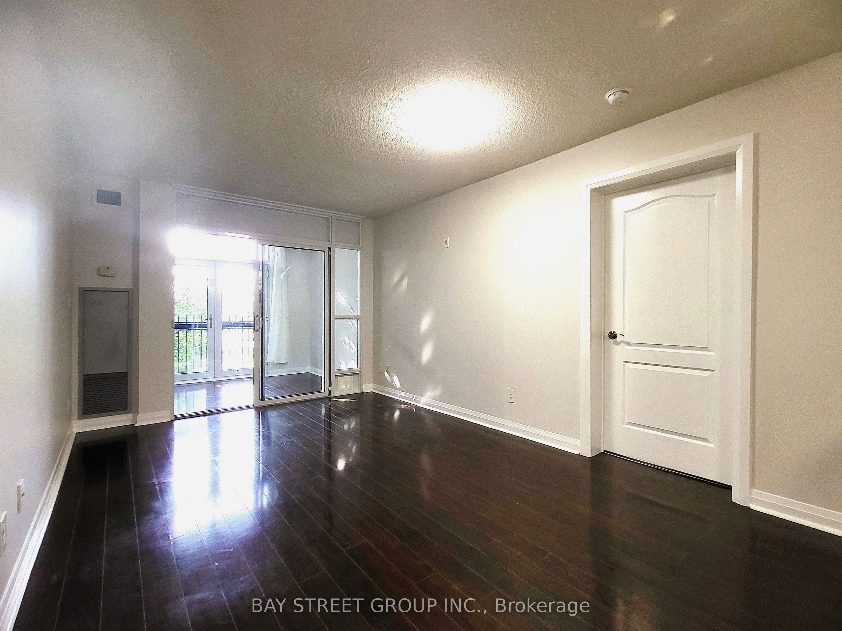 7363 Kennedy Road 209 Property Photo 9