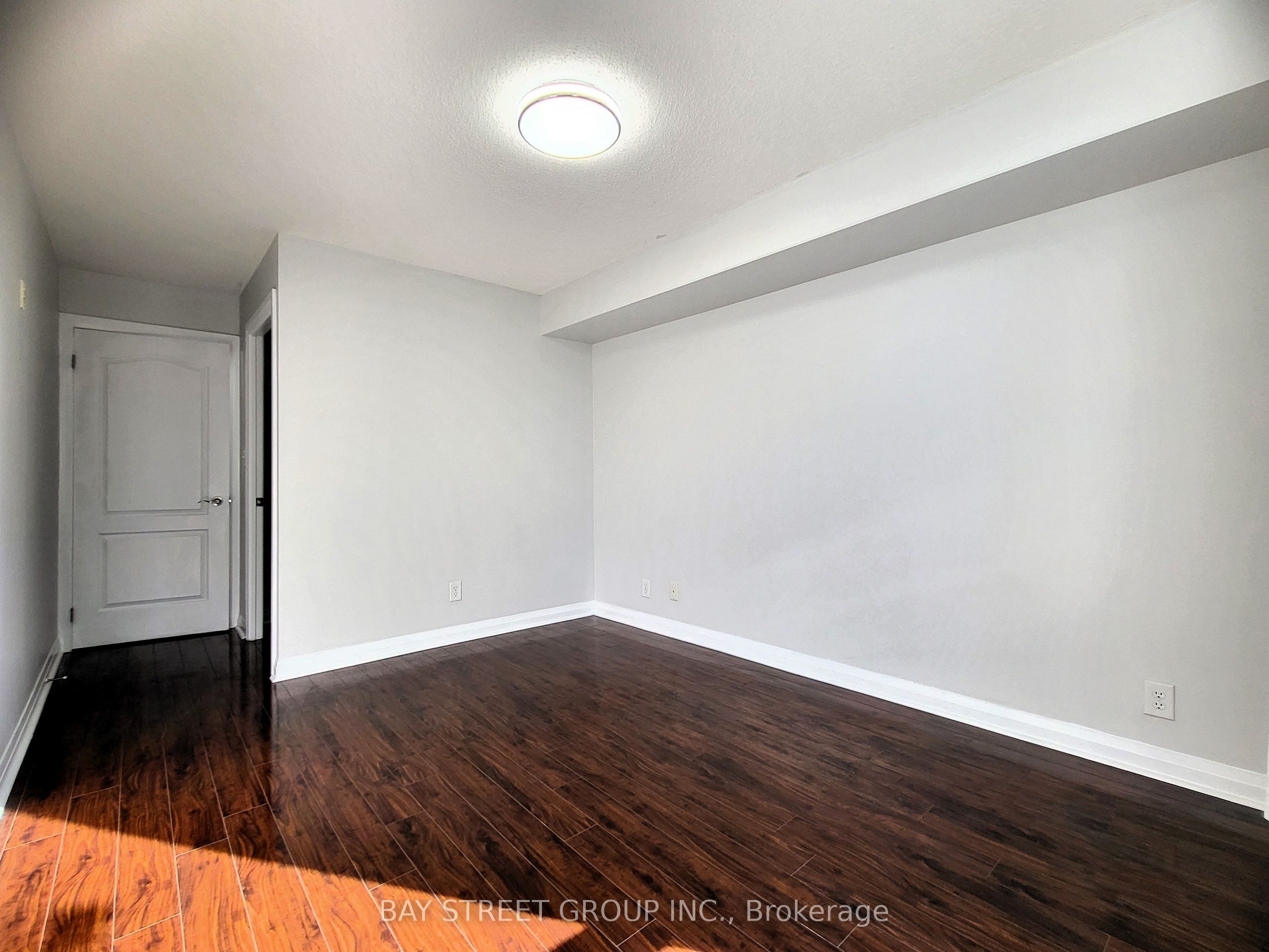 7363 Kennedy Road 209 Property Photo 27