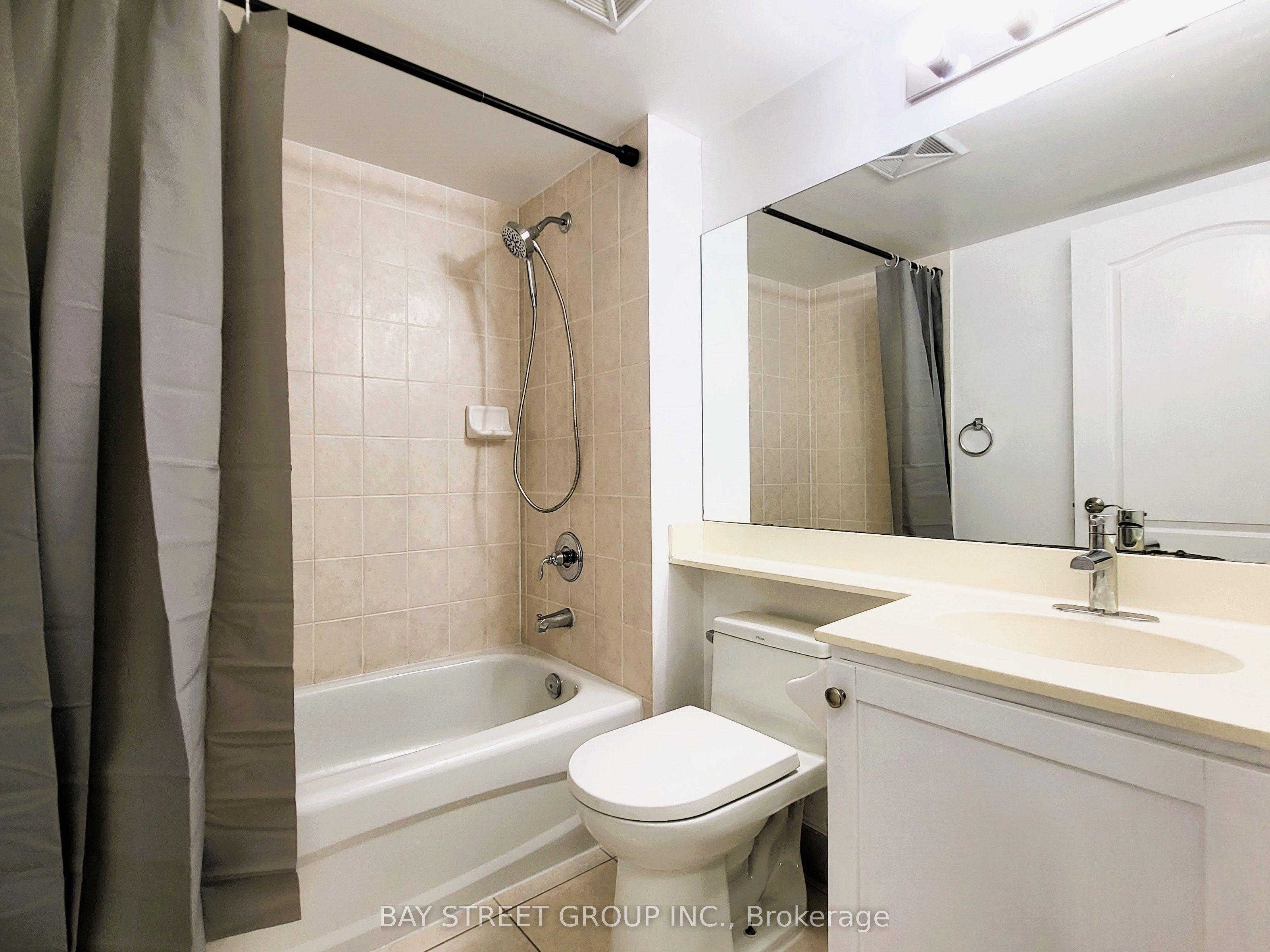 7363 Kennedy Road 209 Property Photo 29