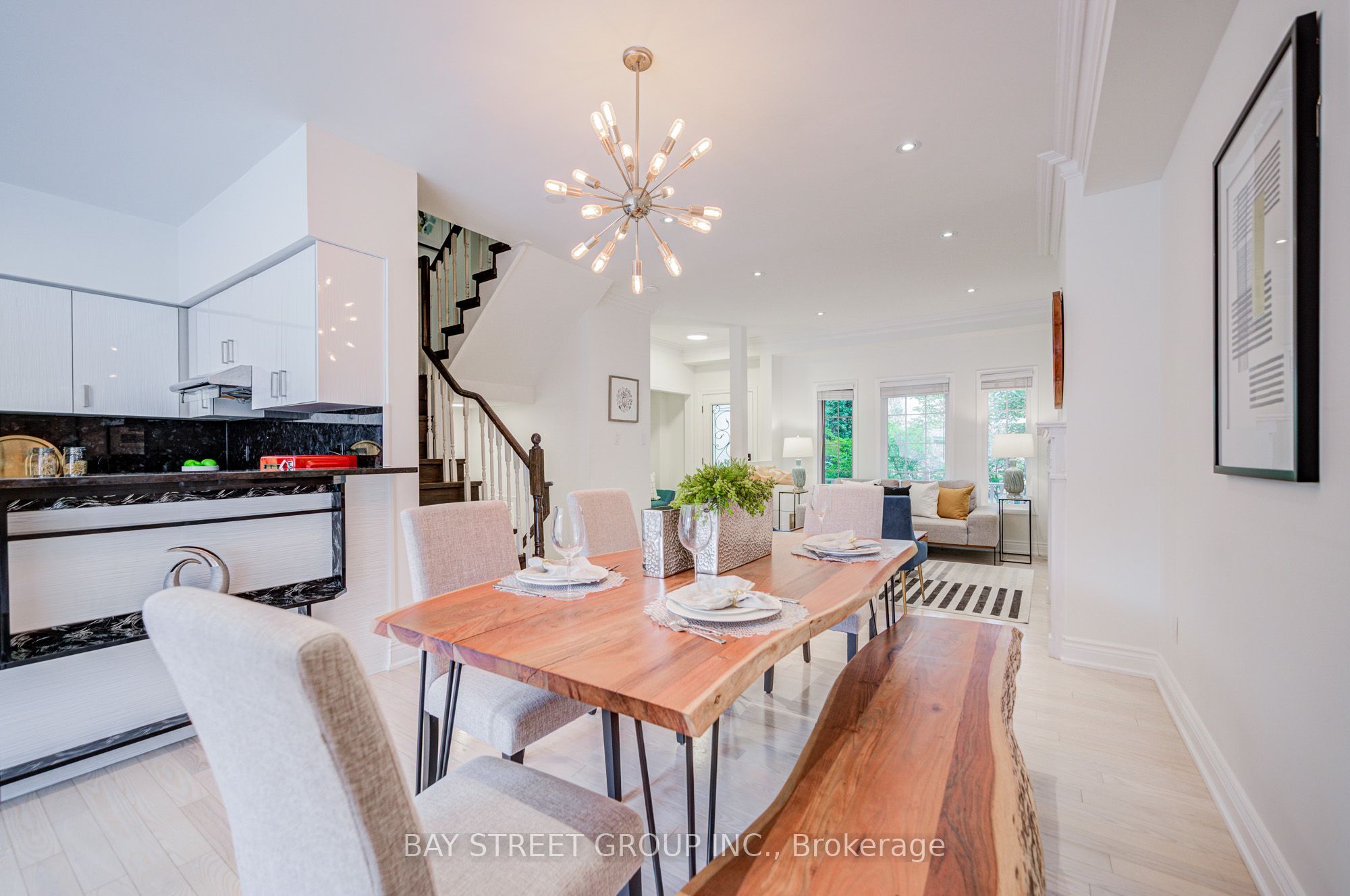 5 Luxton Avenue Property Photo 10