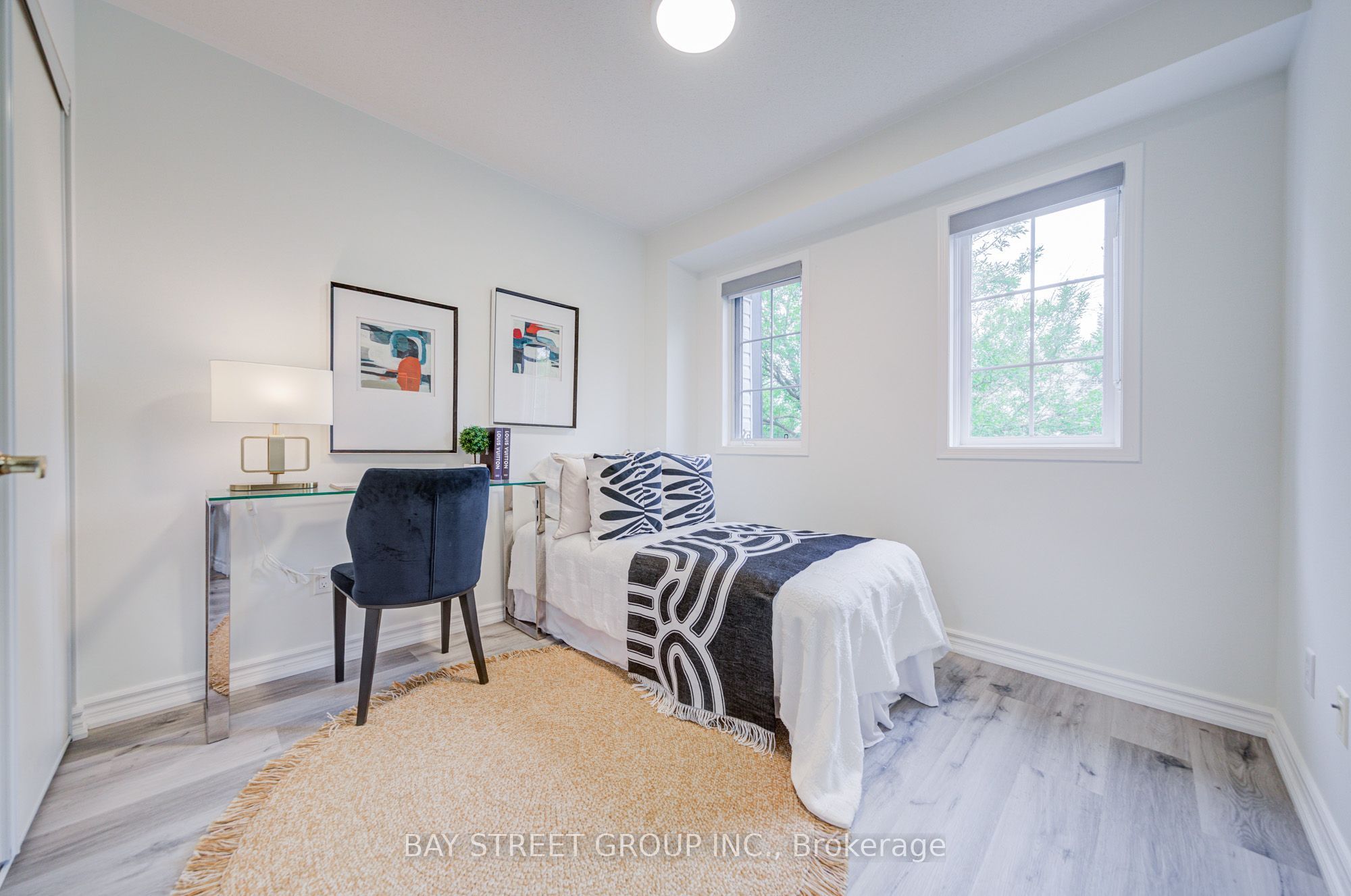 5 Luxton Avenue Property Photo 32
