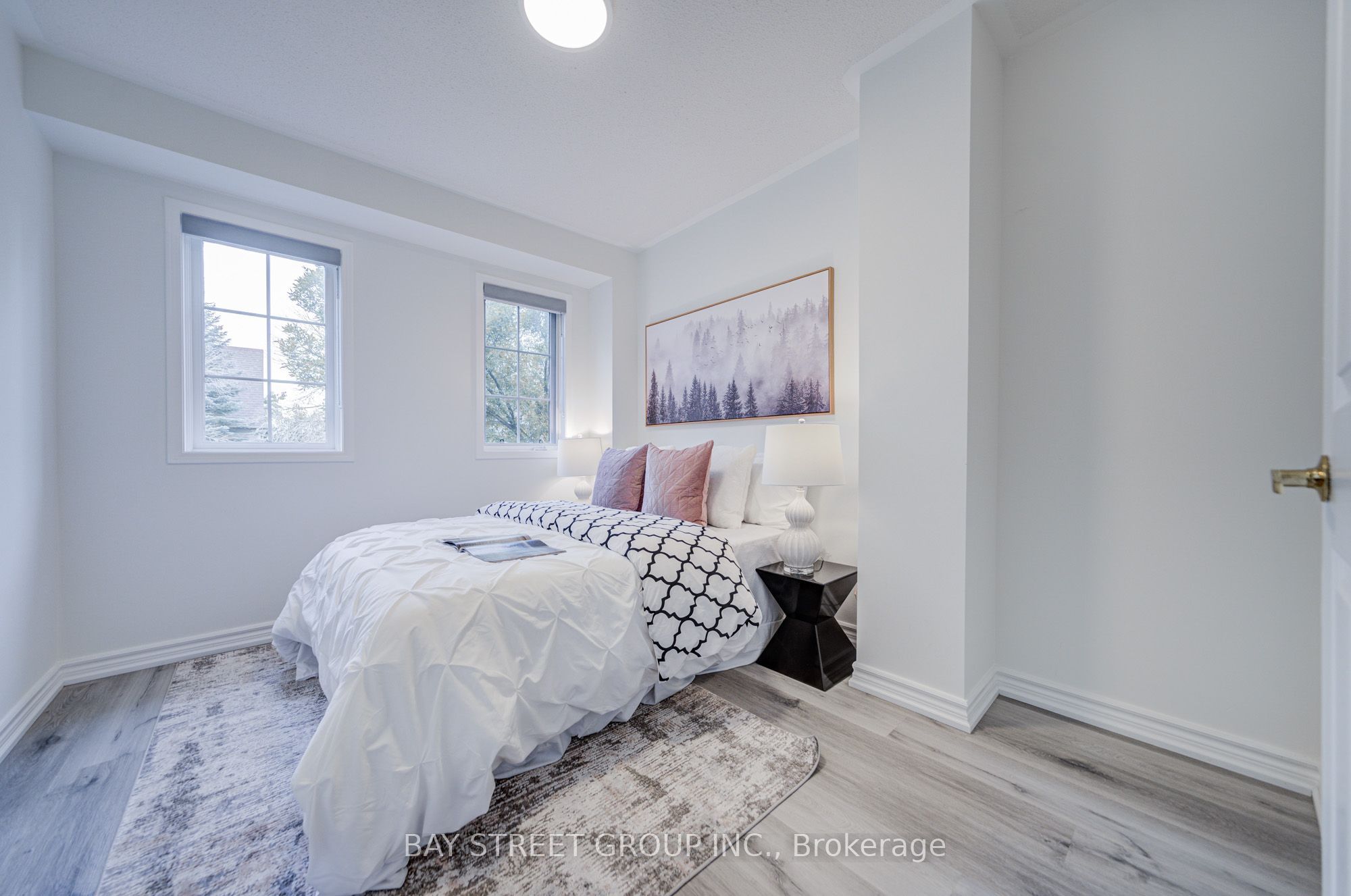 5 Luxton Avenue Property Photo 35