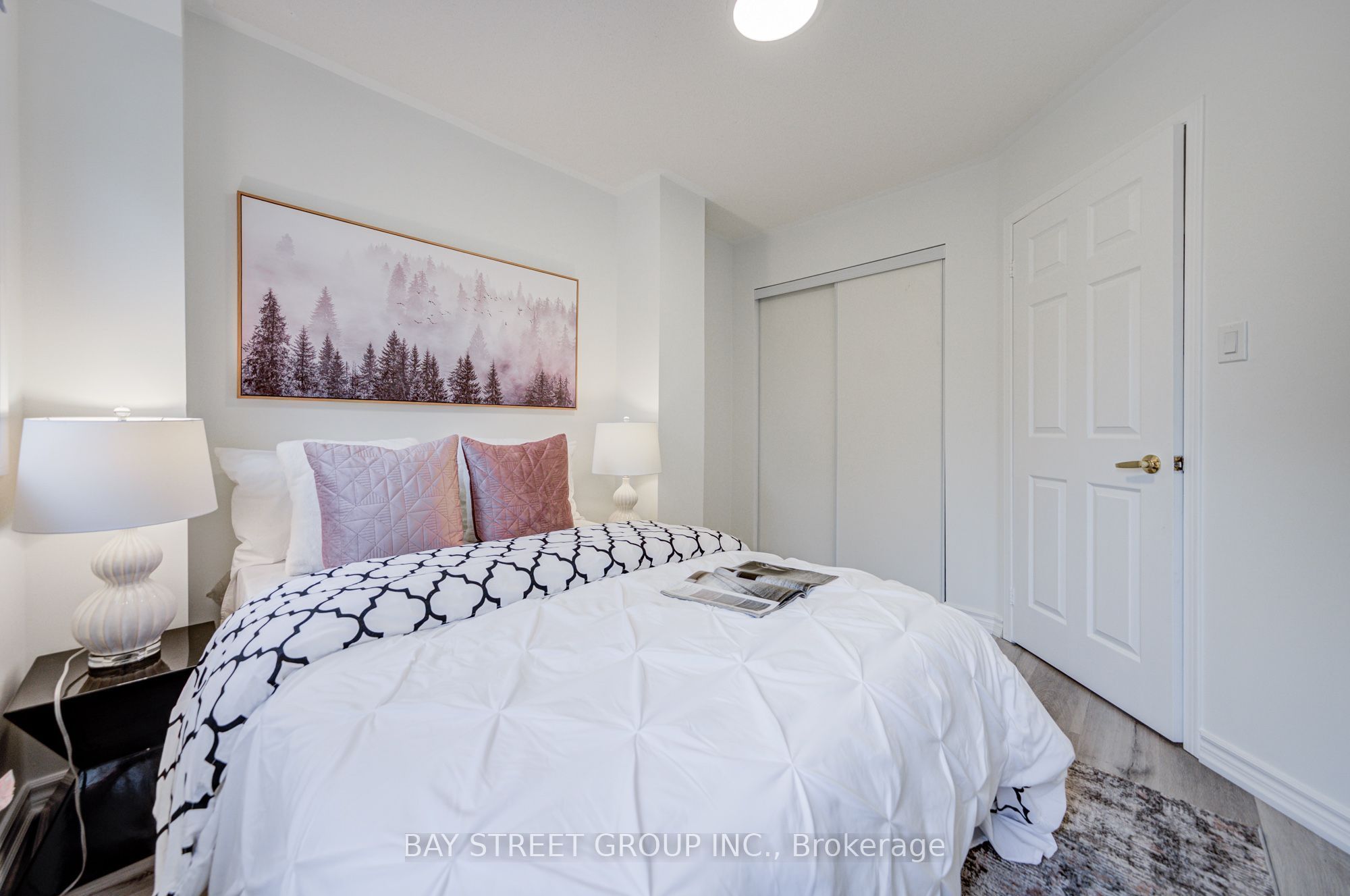 5 Luxton Avenue Property Photo 36