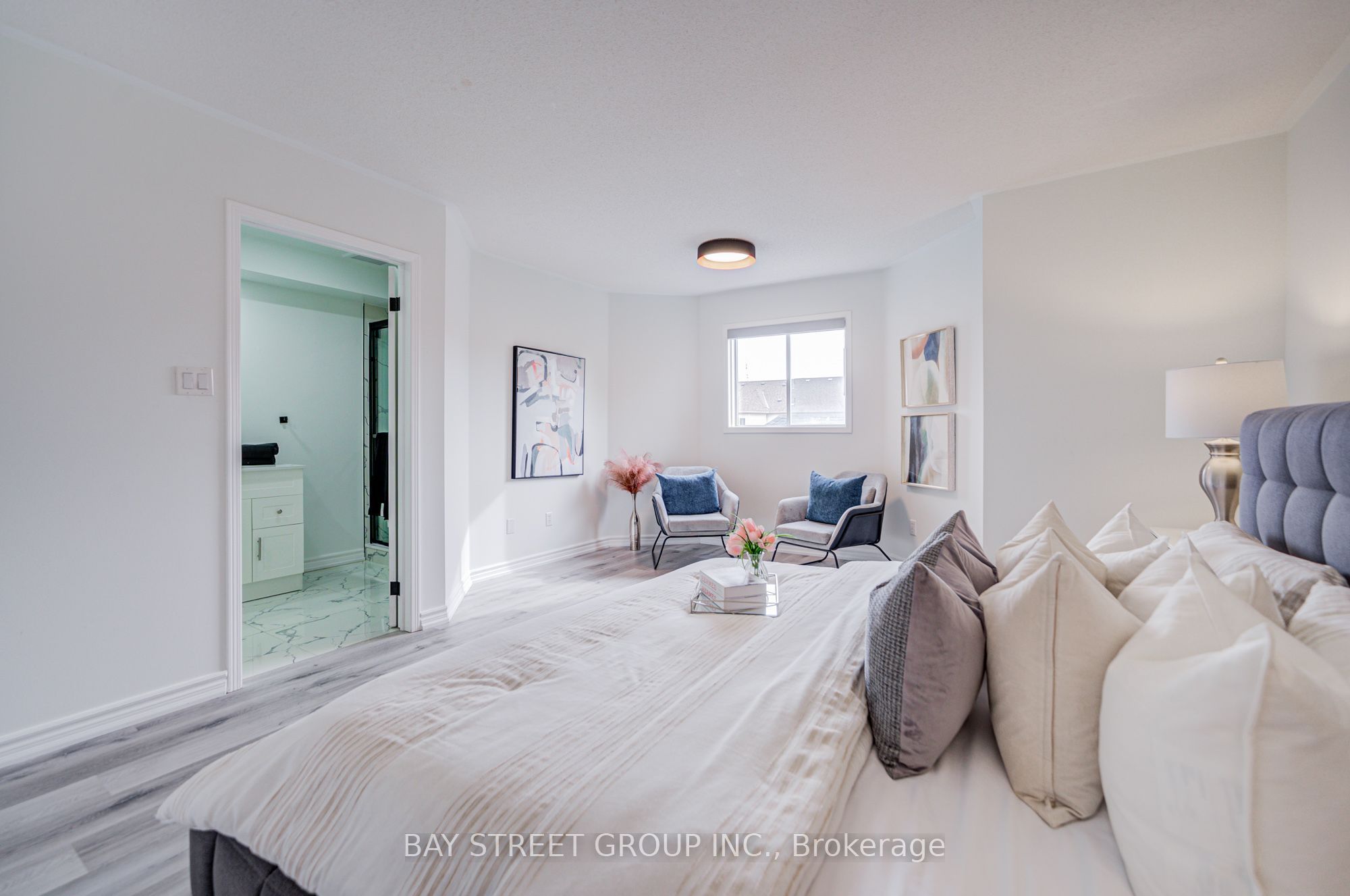 5 Luxton Avenue Property Photo 41