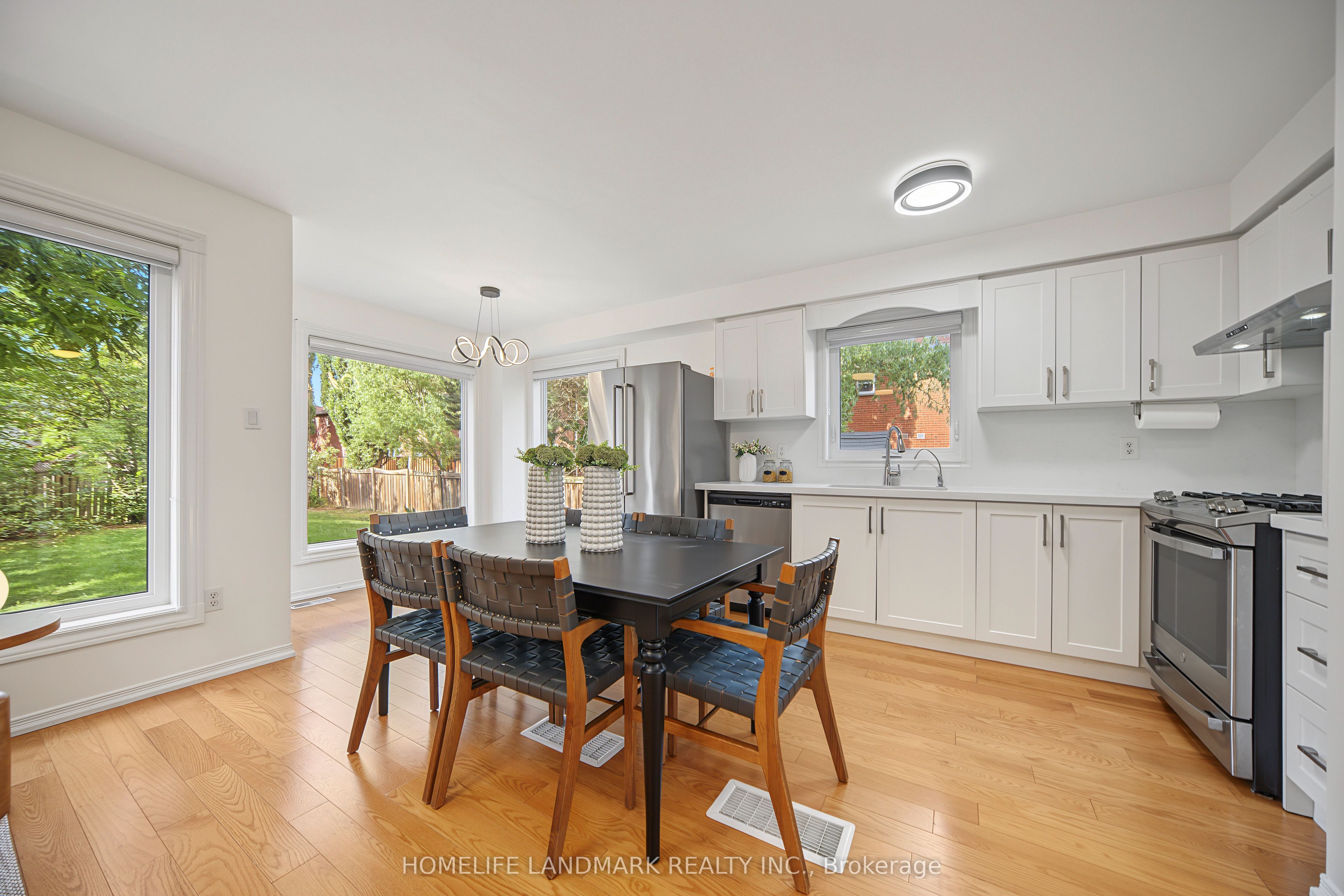 40 Silver Linden Drive Property Photo 11