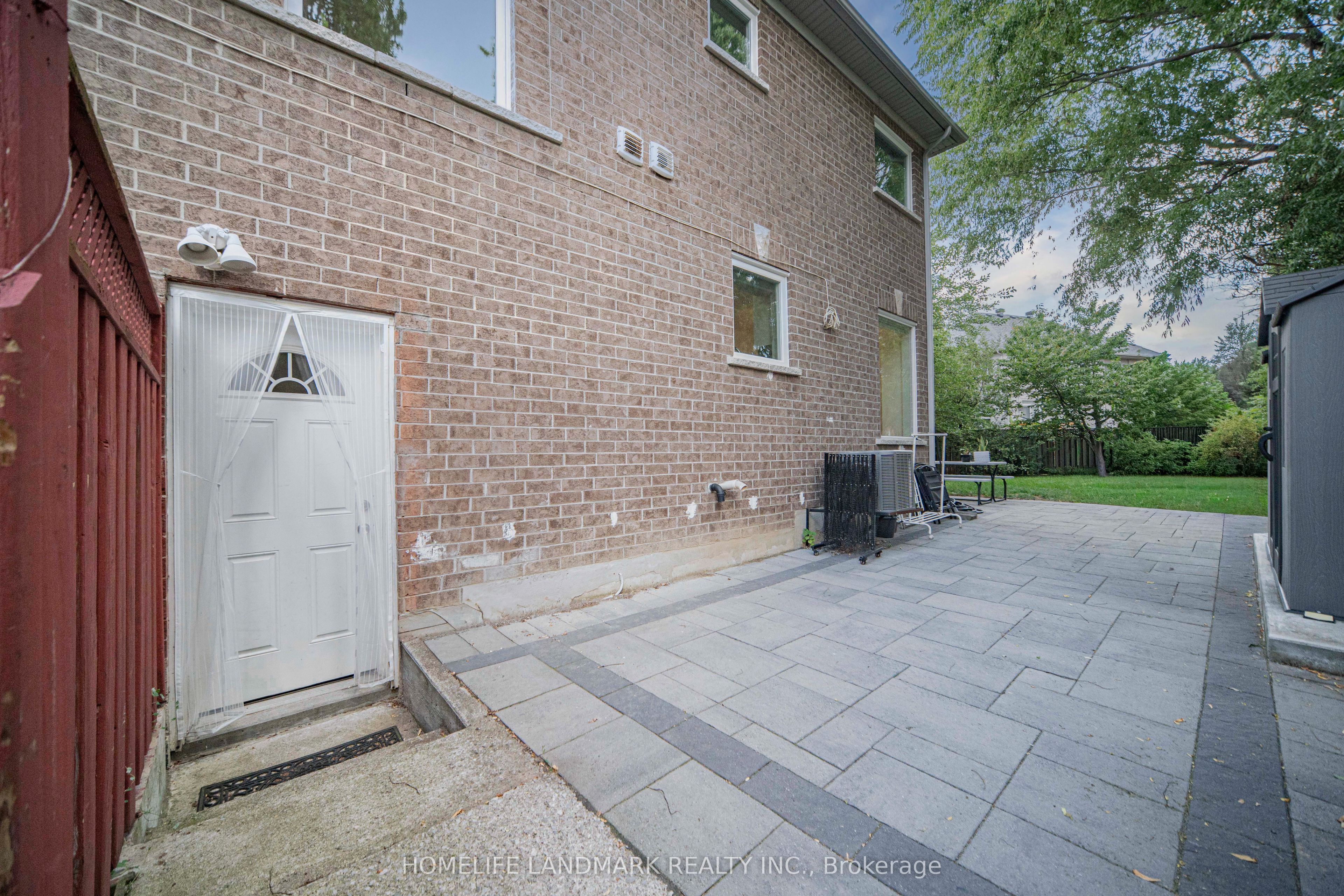 40 Silver Linden Drive Property Photo 35