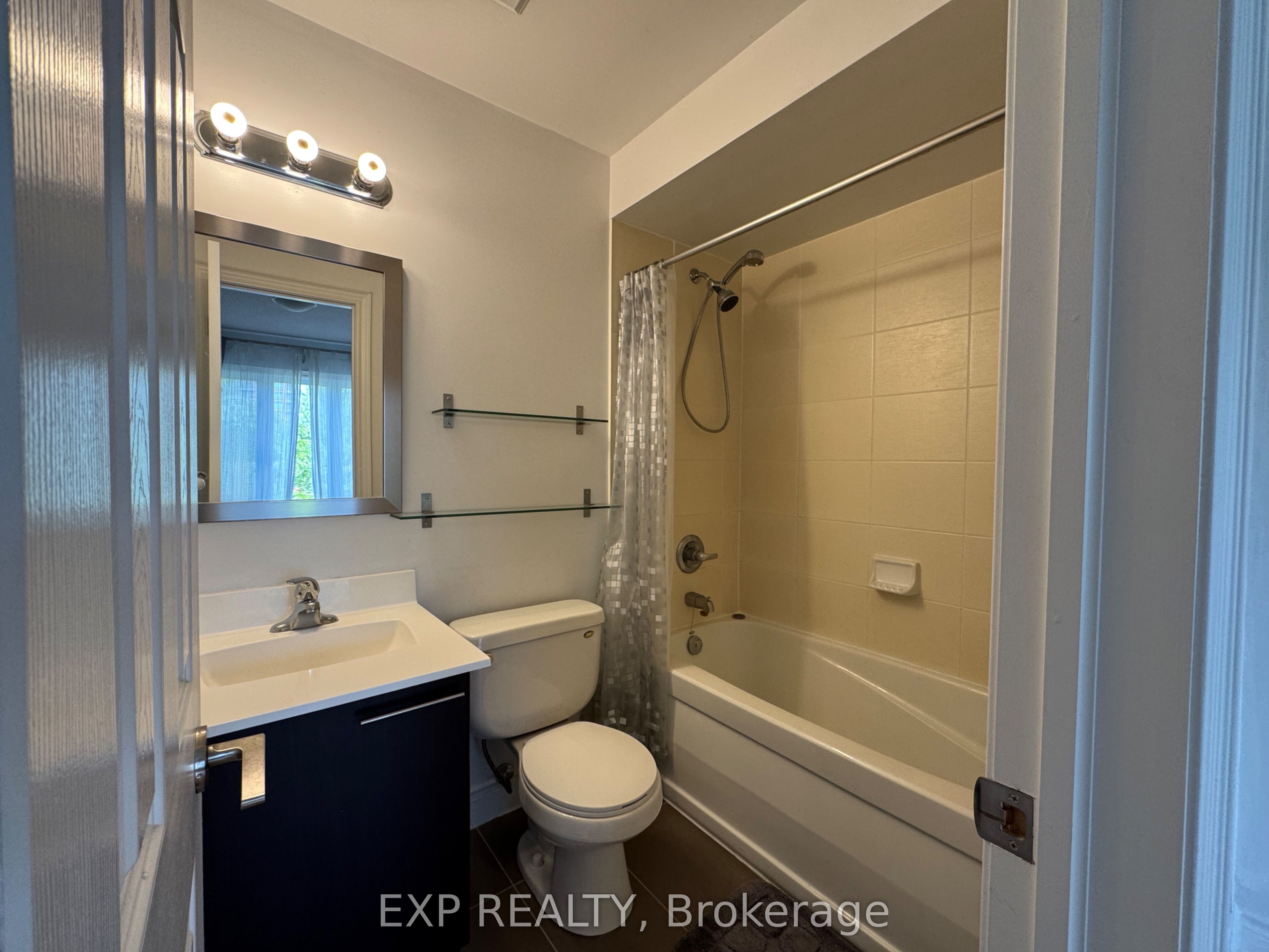 57 Galleria Parkway Property Photo 9