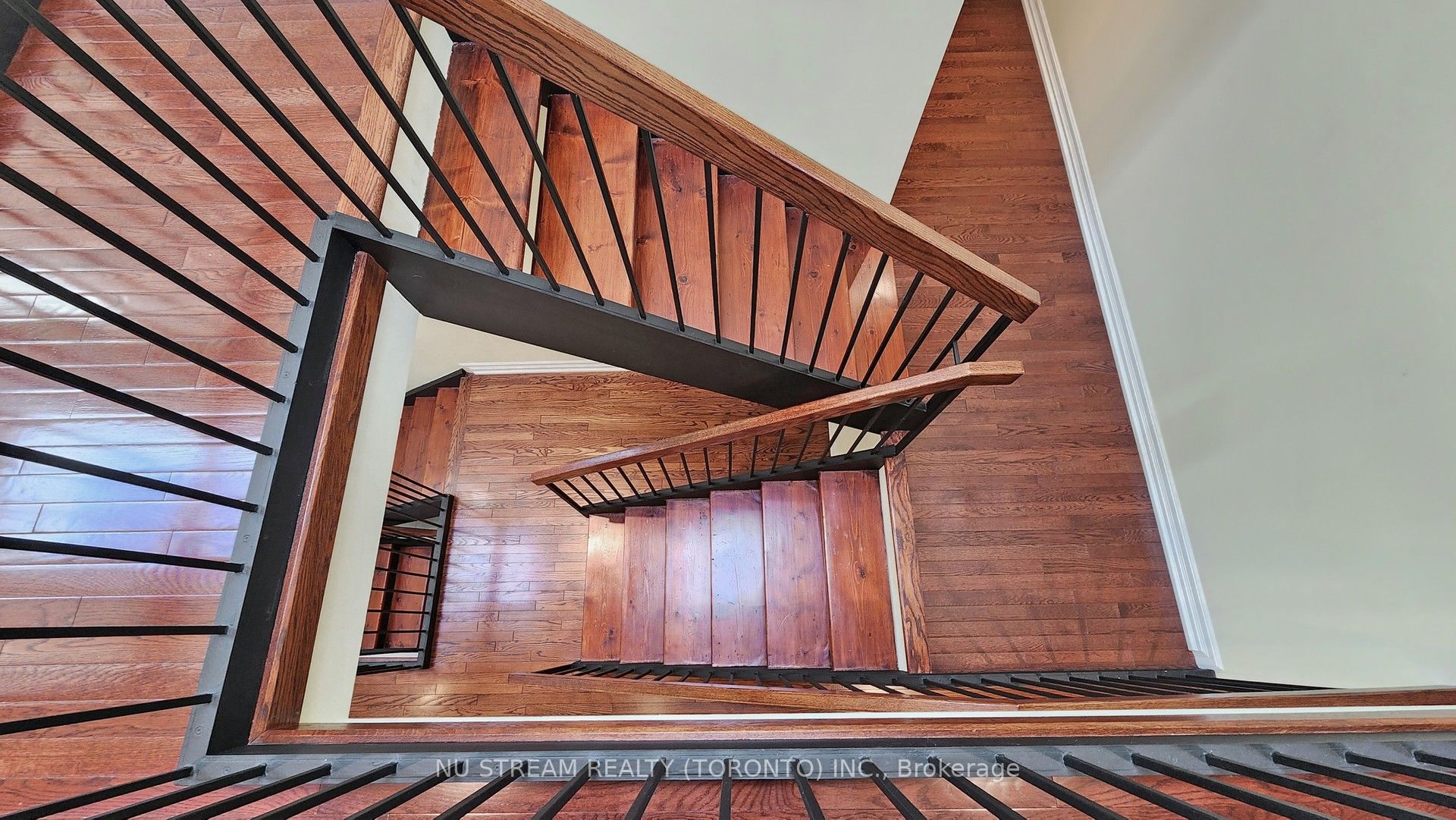 15 Bond Crescent Property Photo 17