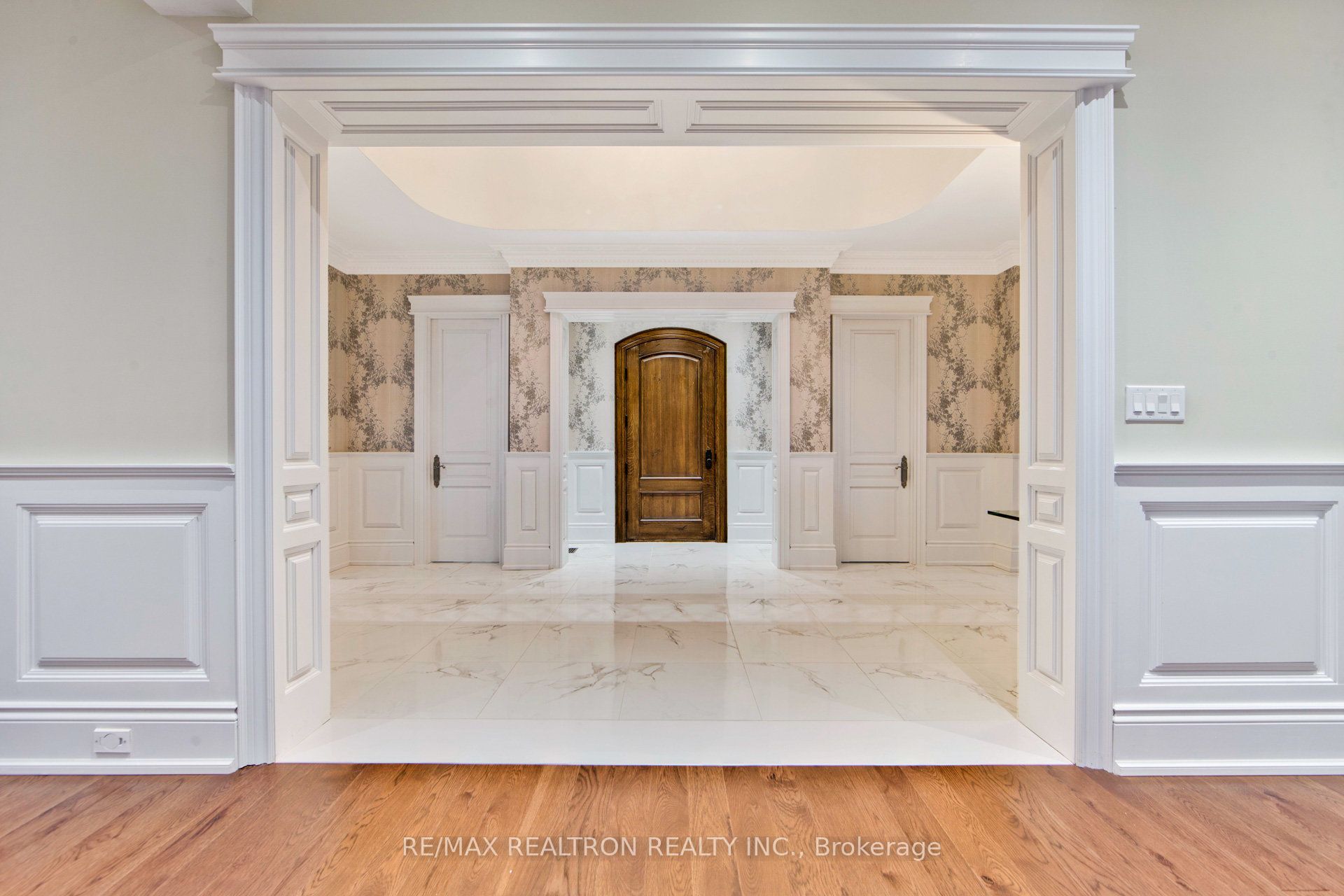 138 Centre Street Property Photo 15